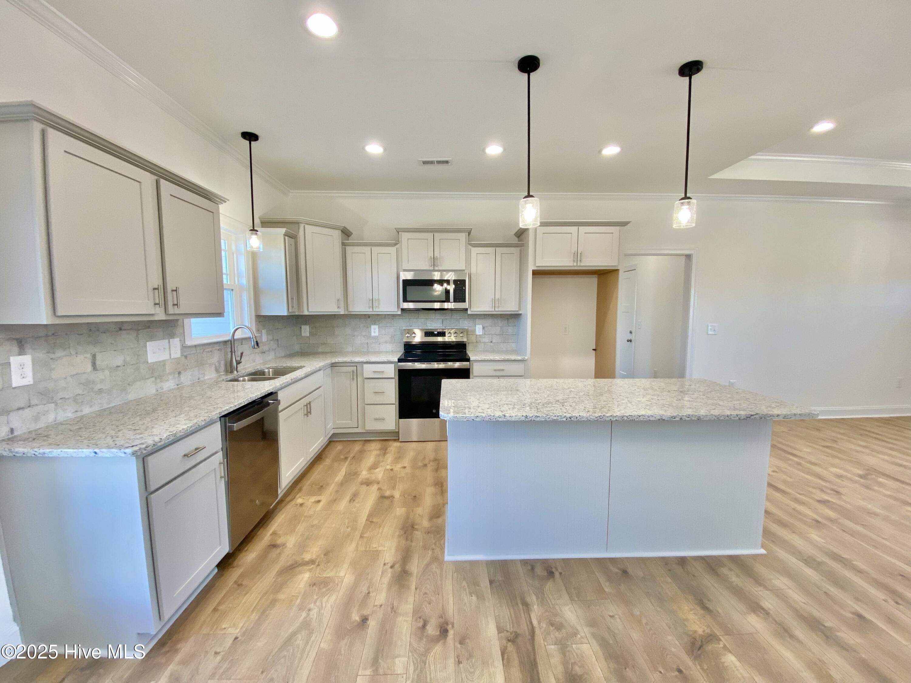 211 Rae Drive Property Photo 10