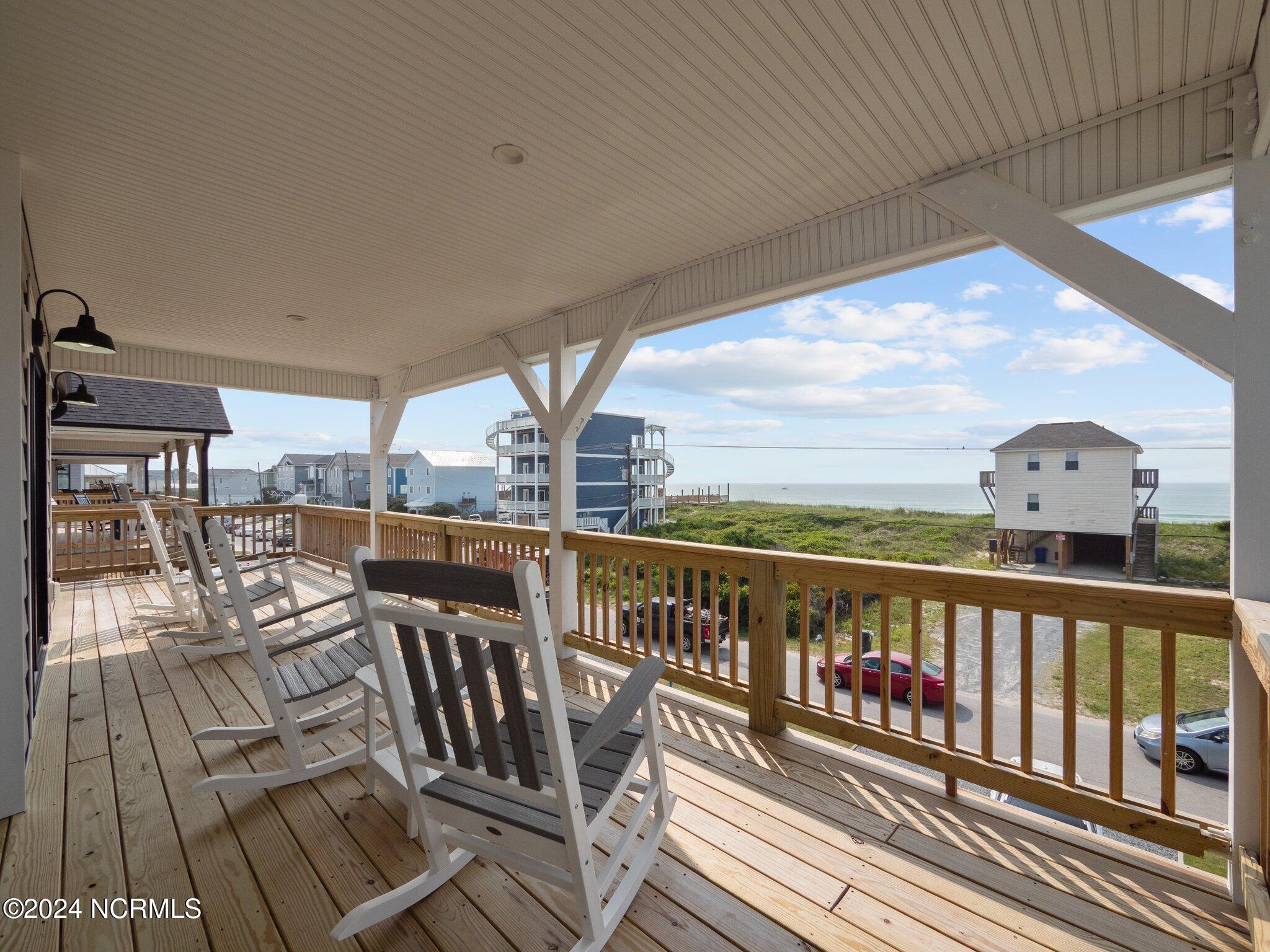 607 S Shore Drive Property Photo 13