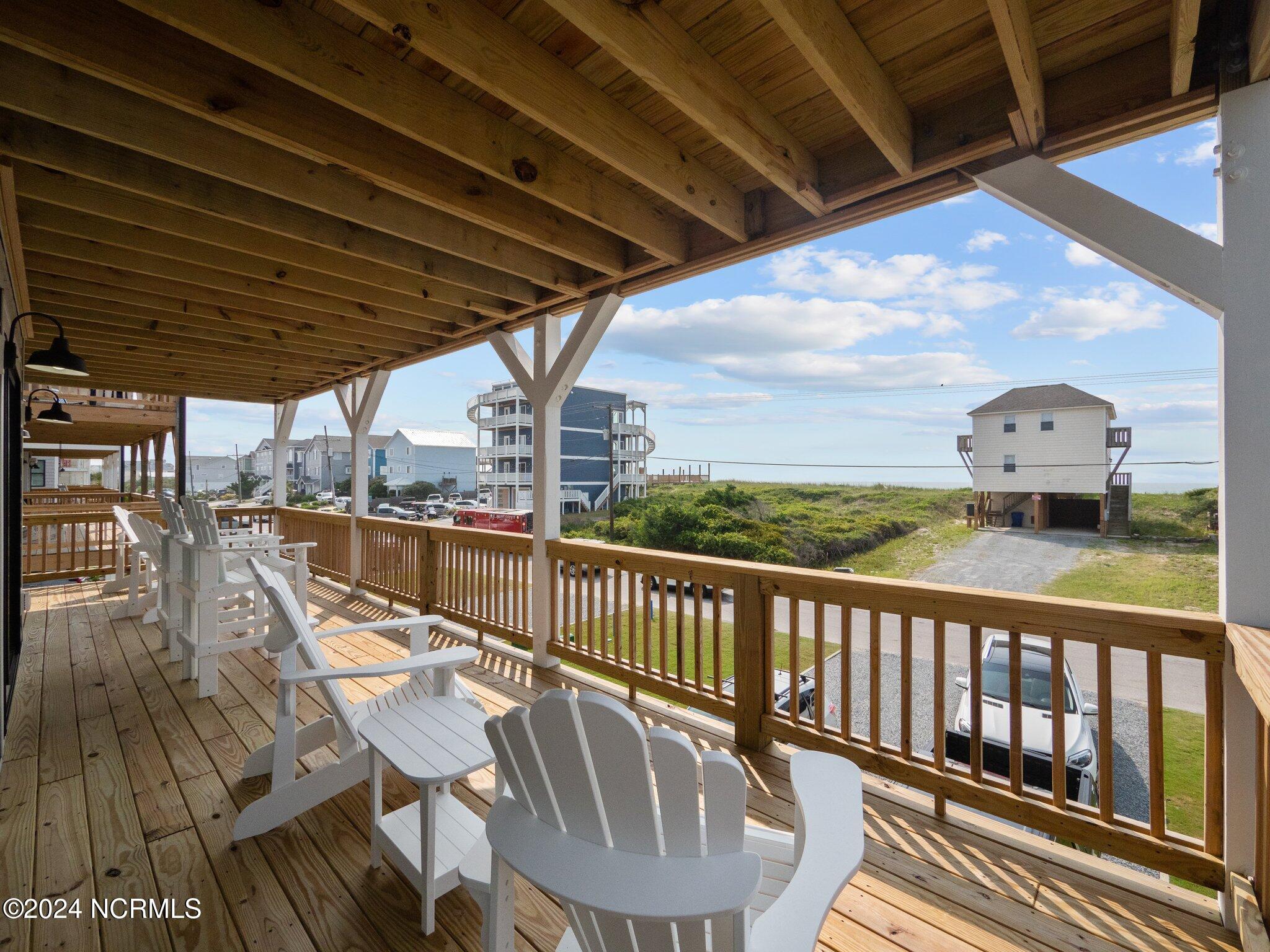 607 S Shore Drive Property Photo 16