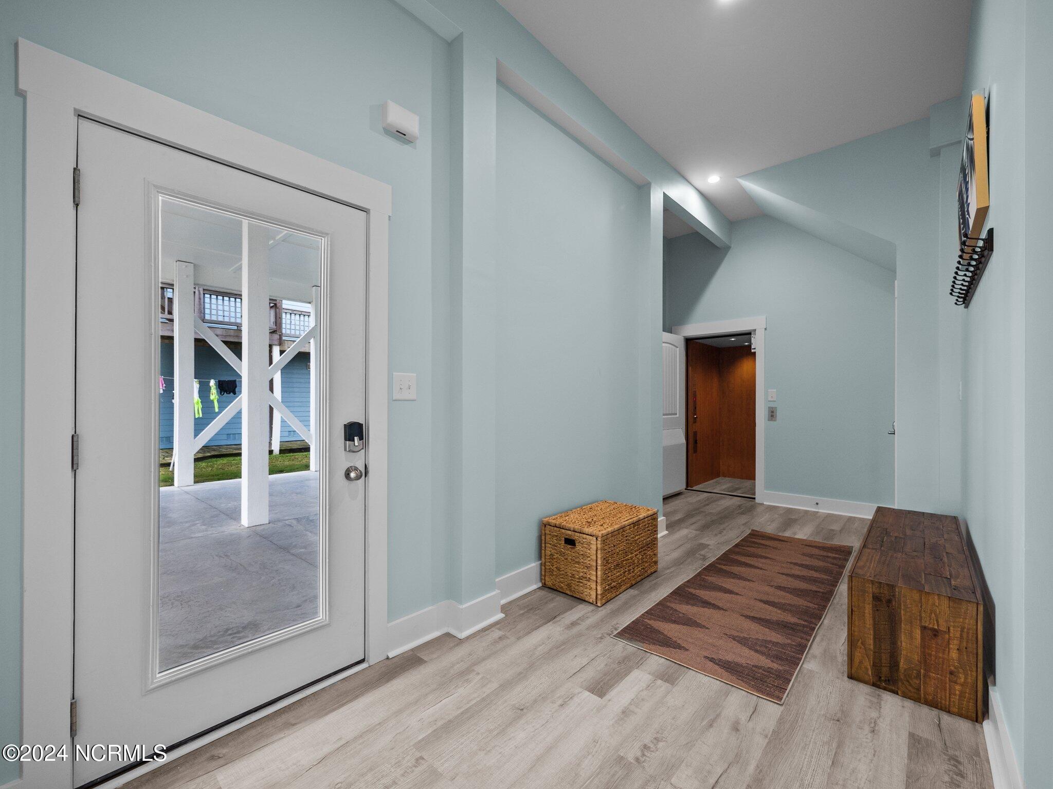 607 S Shore Drive Property Photo 21