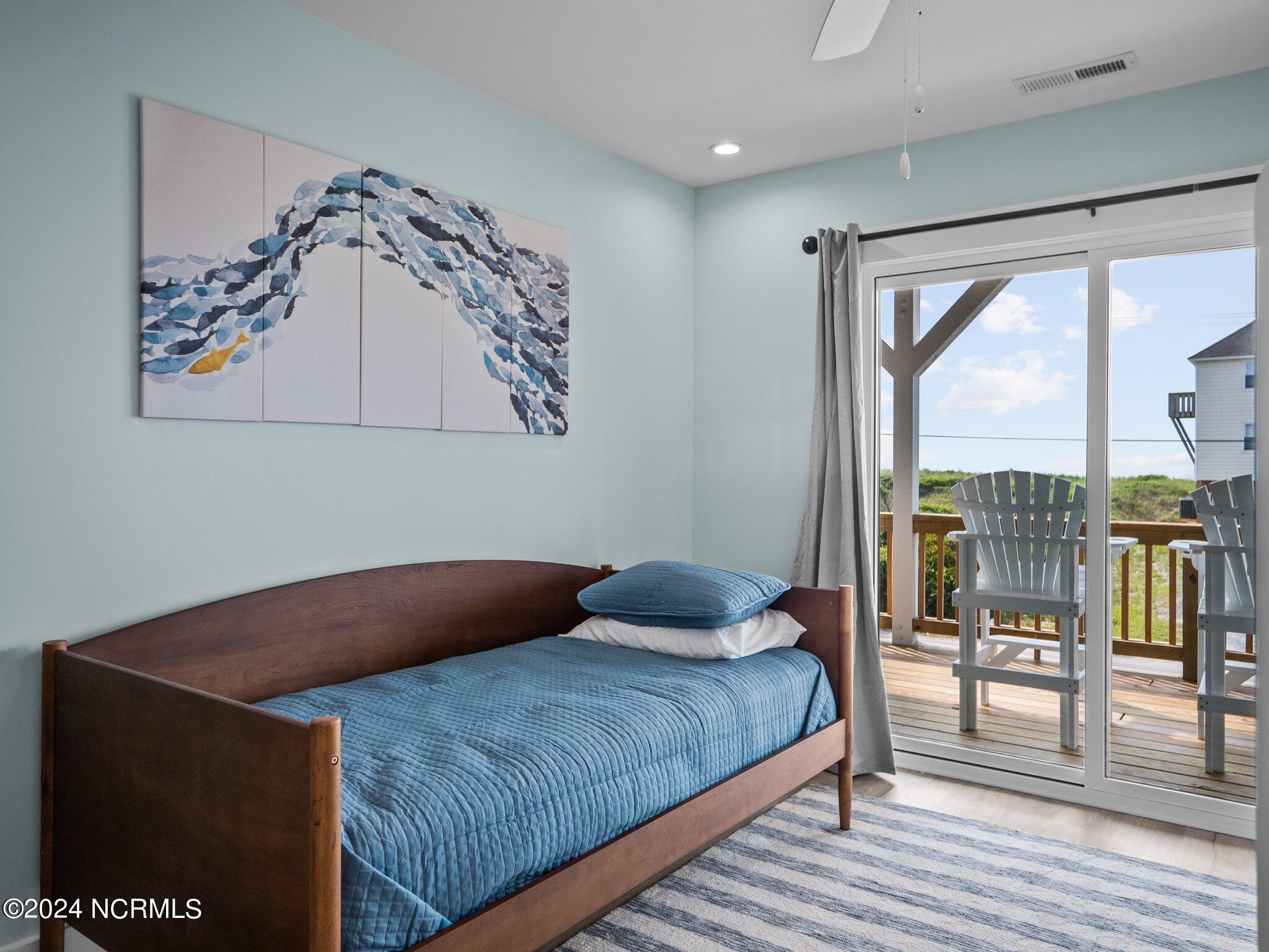 607 S Shore Drive Property Photo 25