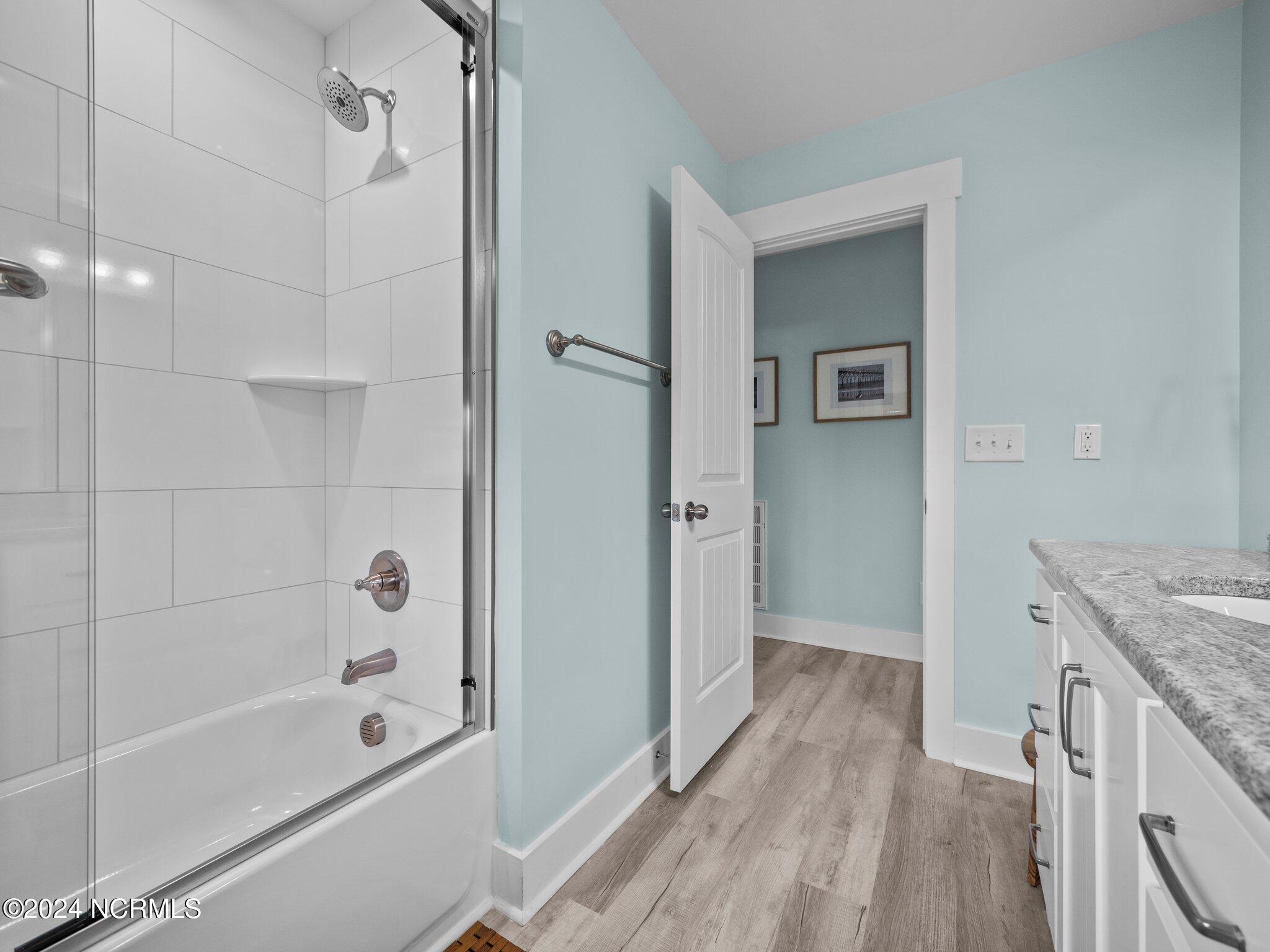 607 S Shore Drive Property Photo 29