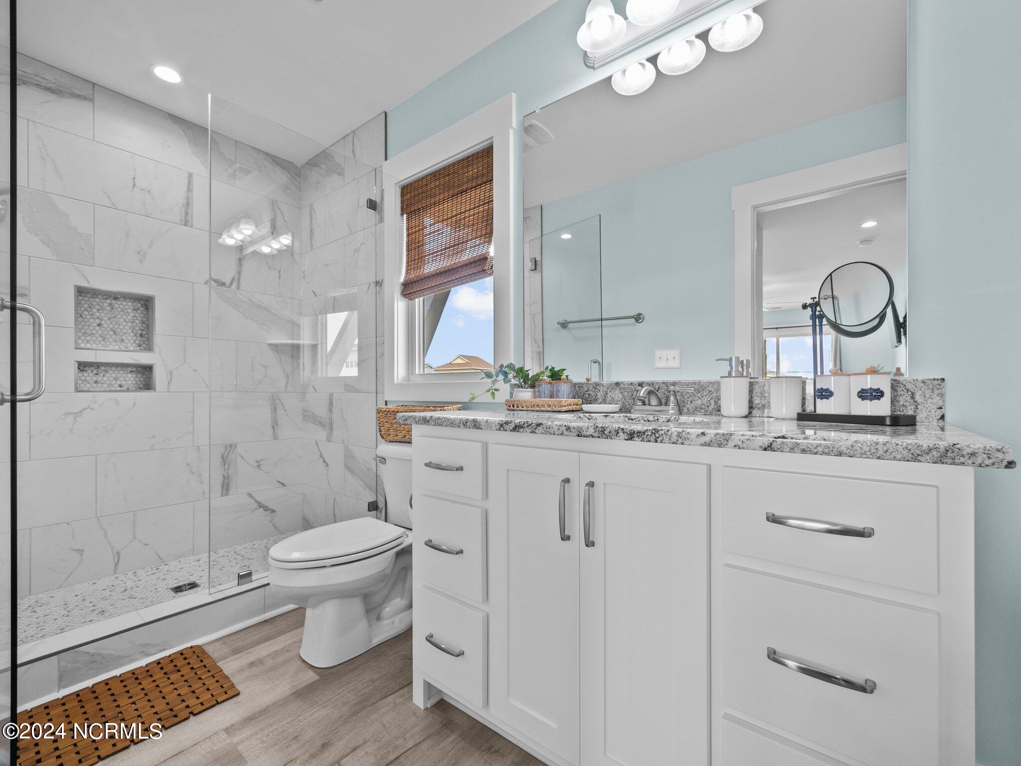 607 S Shore Drive Property Photo 32