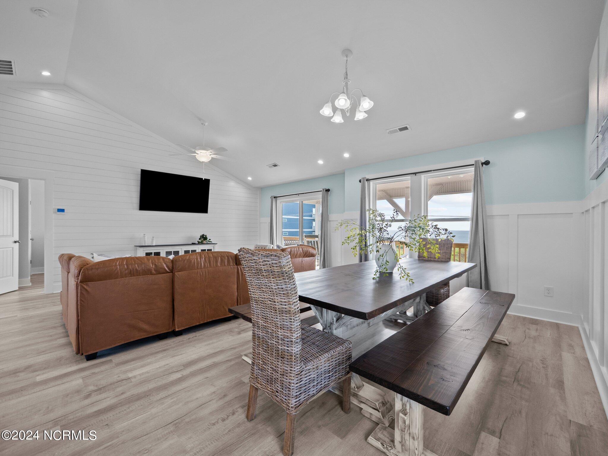 607 S Shore Drive Property Photo 40