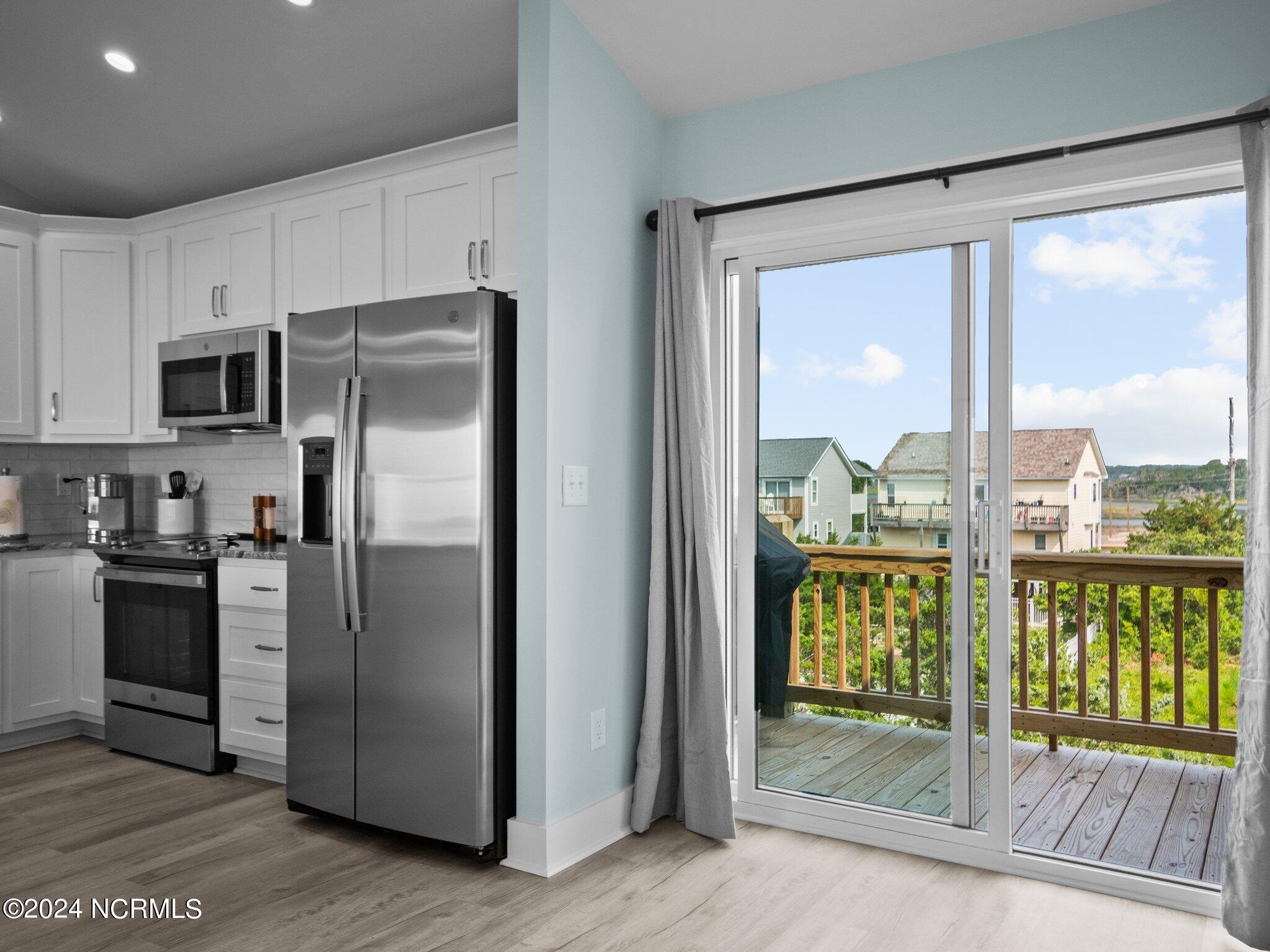 607 S Shore Drive Property Photo 48