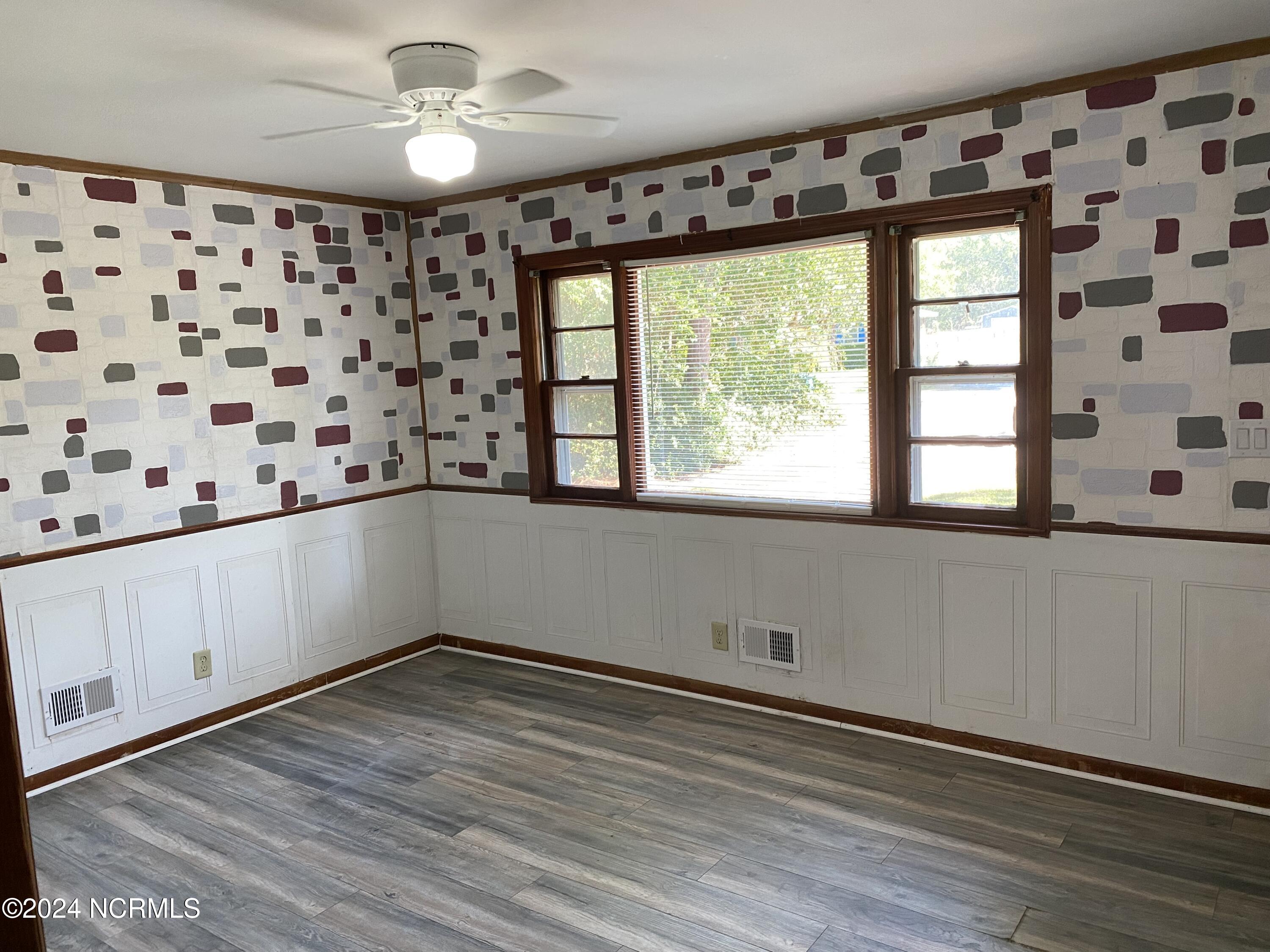 225 Woodland Drive Property Photo 3