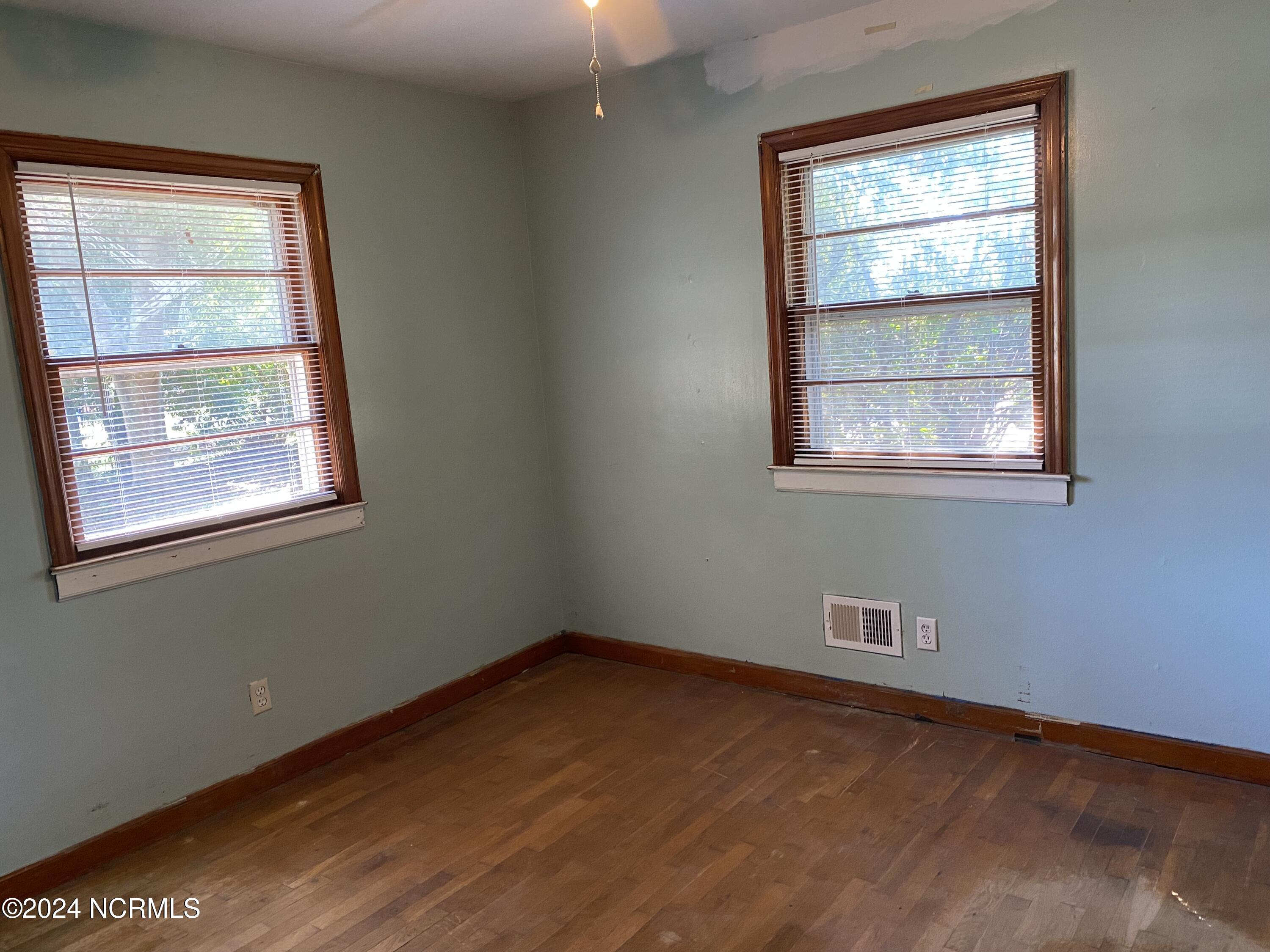 225 Woodland Drive Property Photo 5
