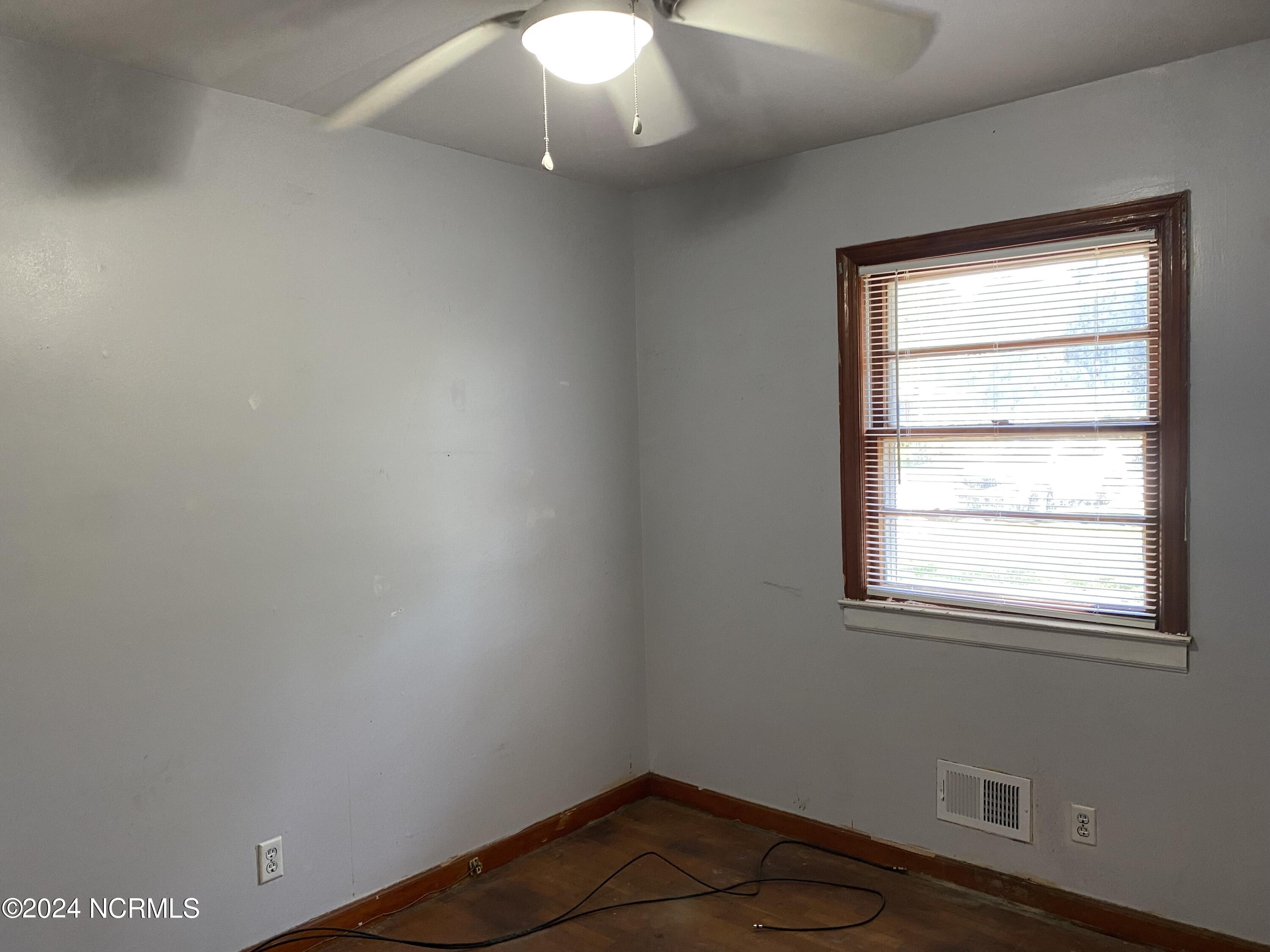 225 Woodland Drive Property Photo 6