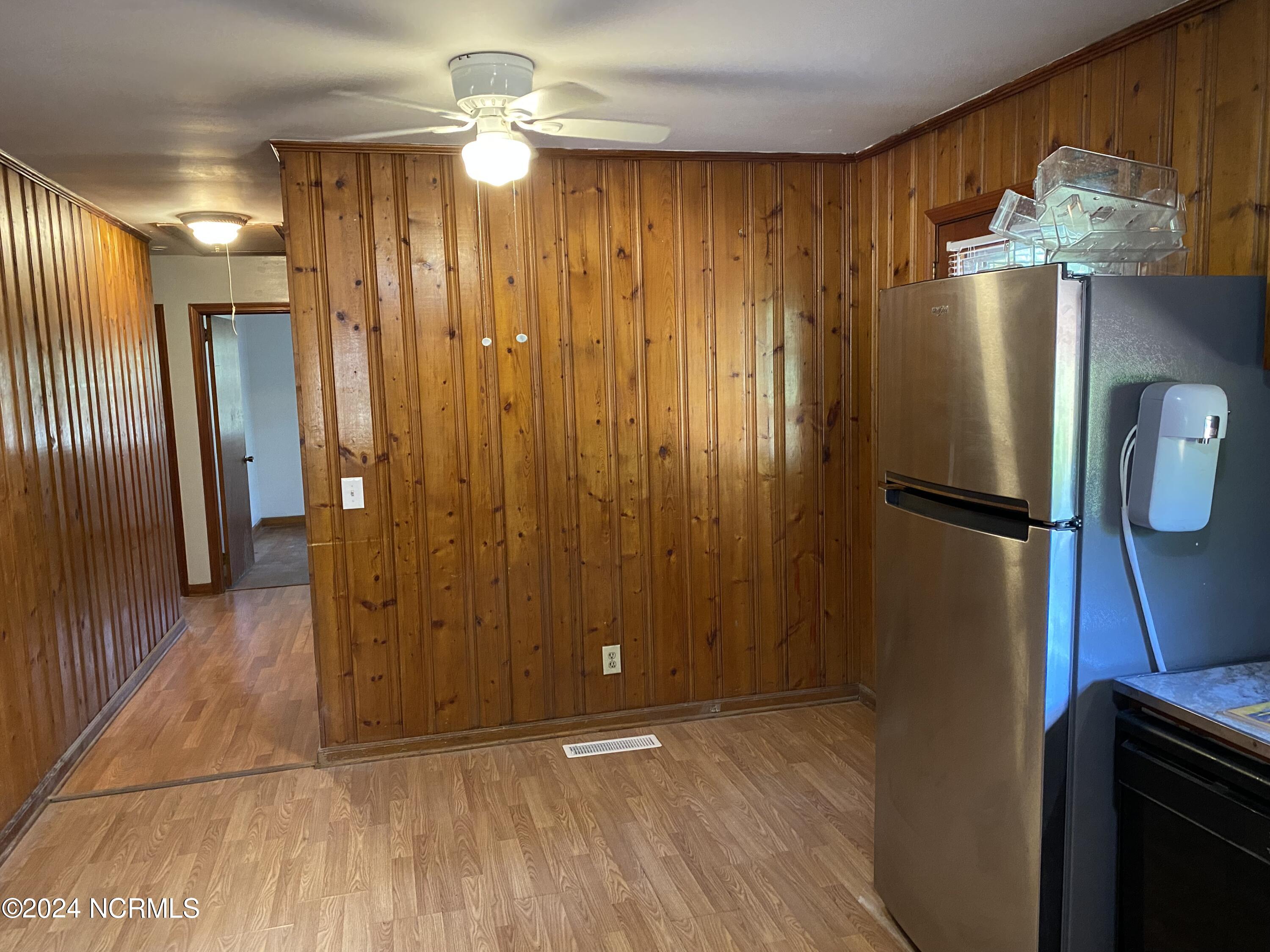 225 Woodland Drive Property Photo 7