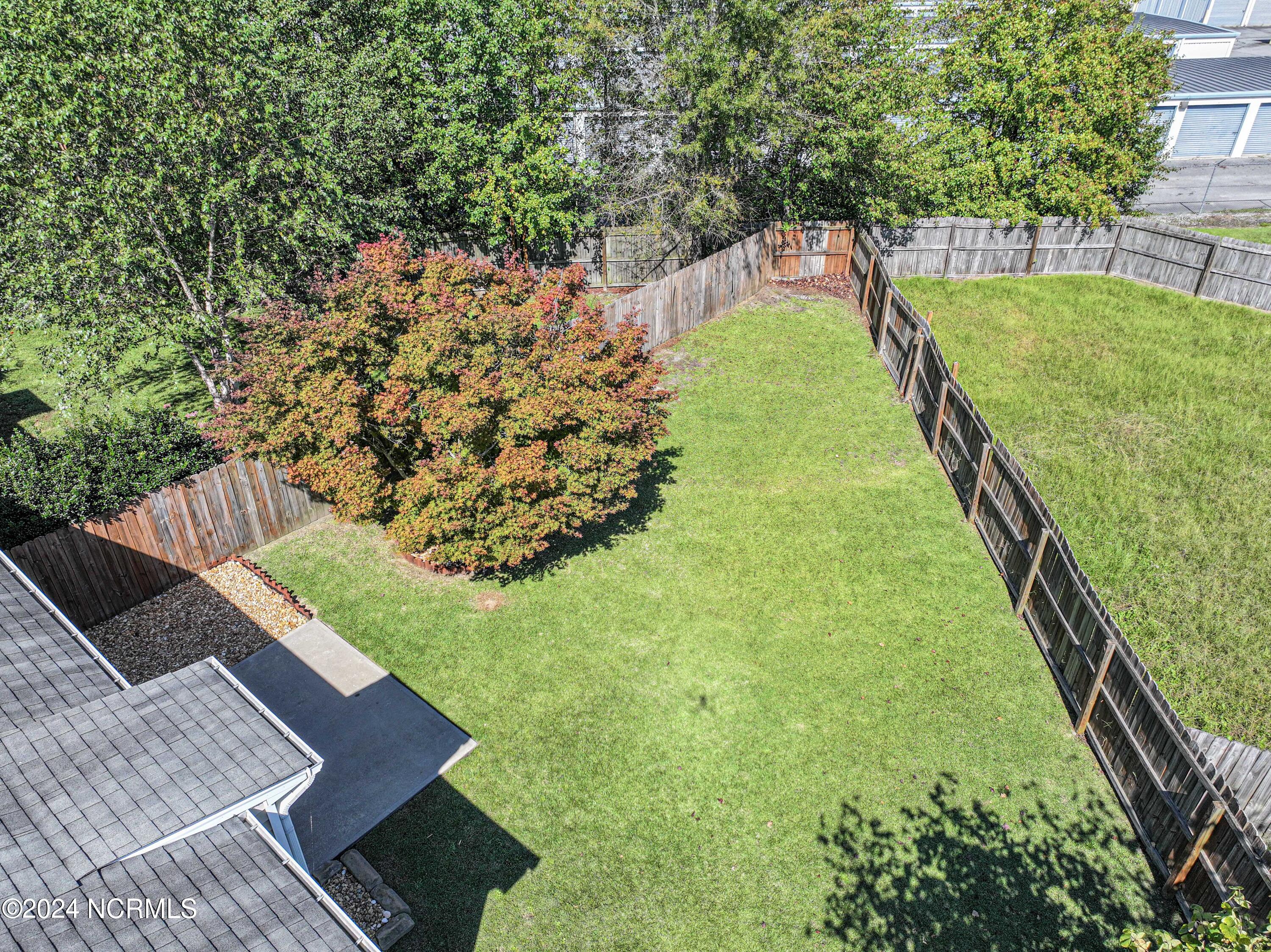 1401 Oak Ridge Court B Property Photo 11