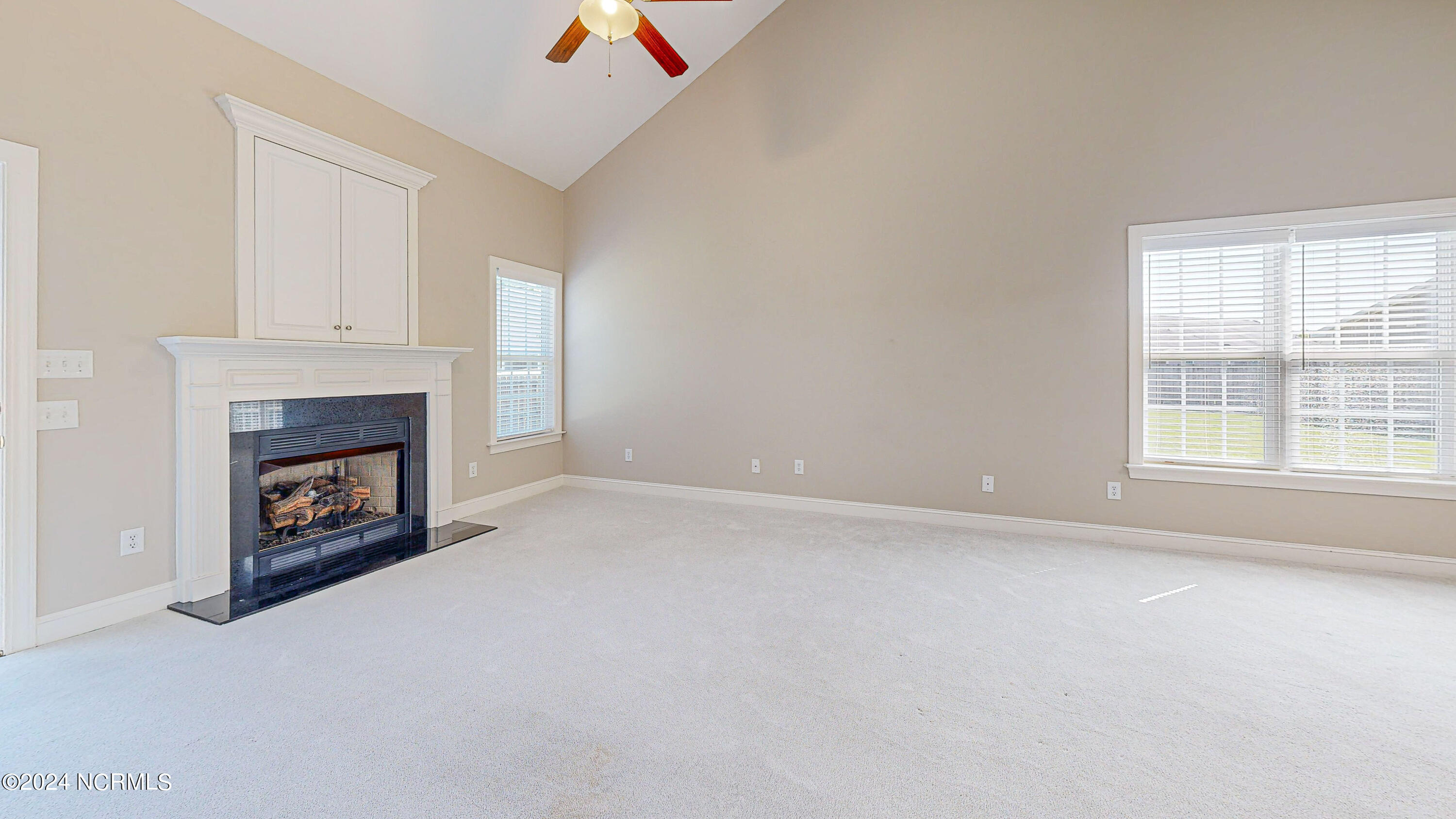 1401 Oak Ridge Court B Property Photo 17
