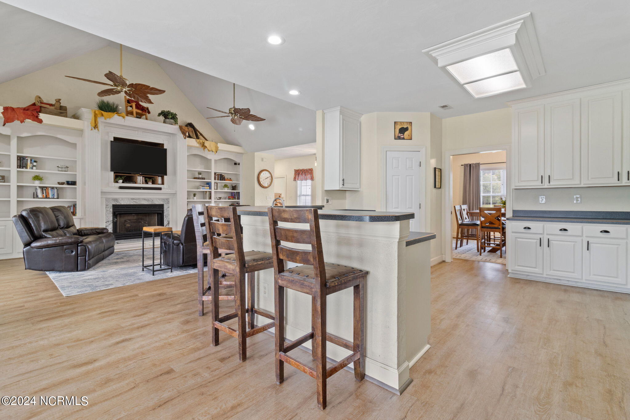 220 Old Jury Road Property Photo 18