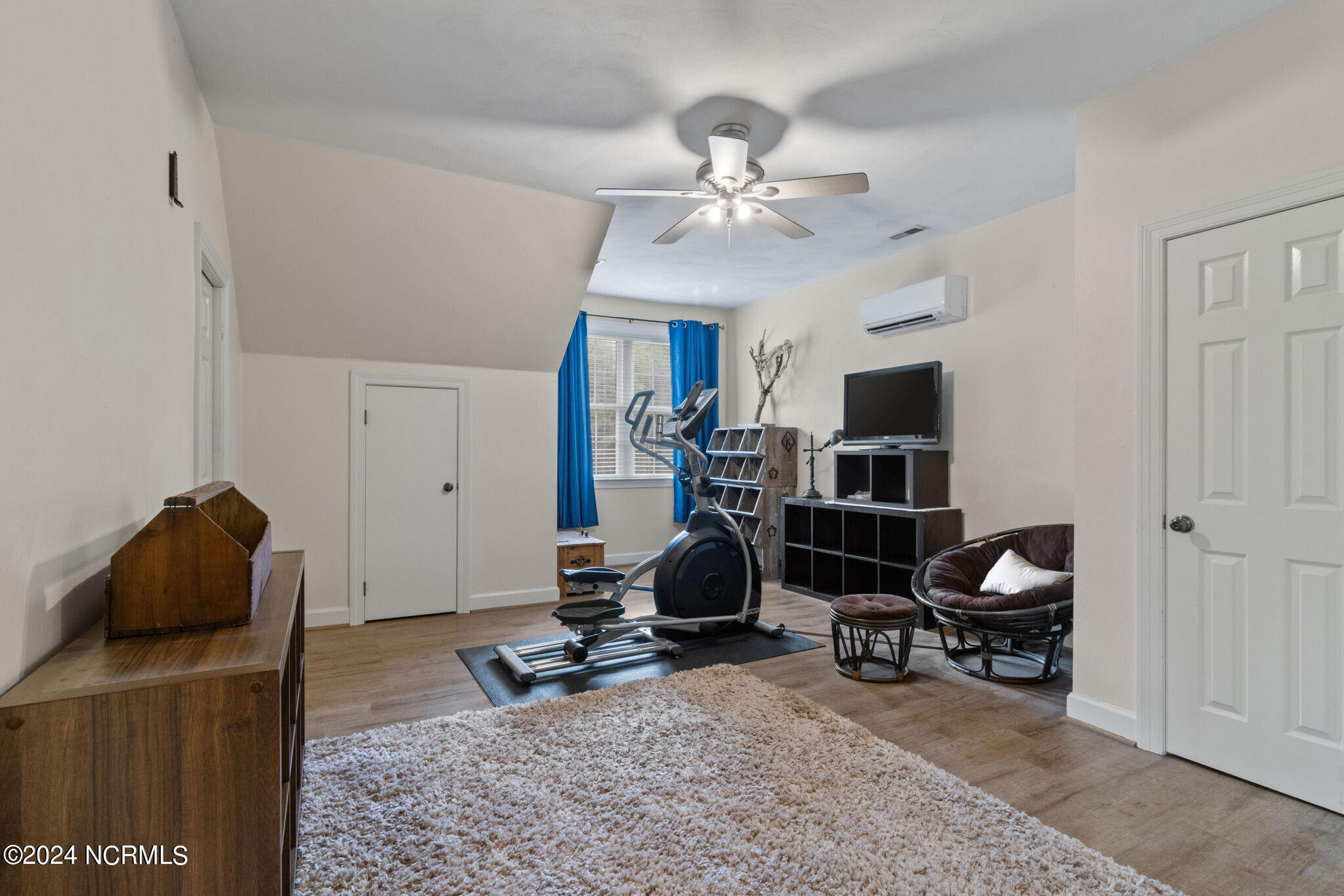 220 Old Jury Road Property Photo 43