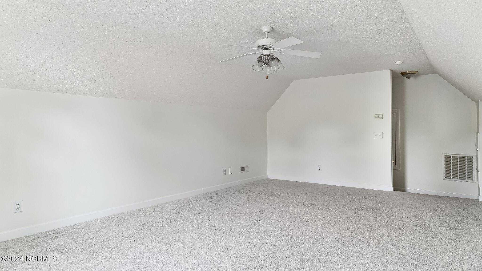 101 Fogleman Court Property Photo 32