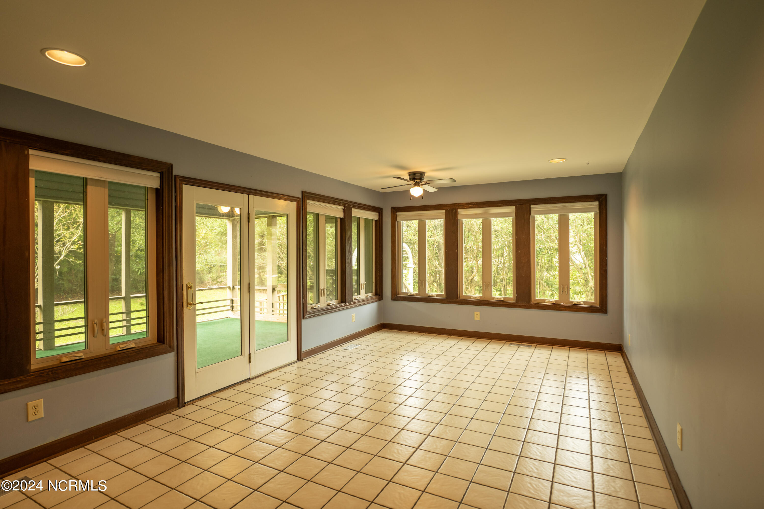 110 Olde Point Road Property Photo 34