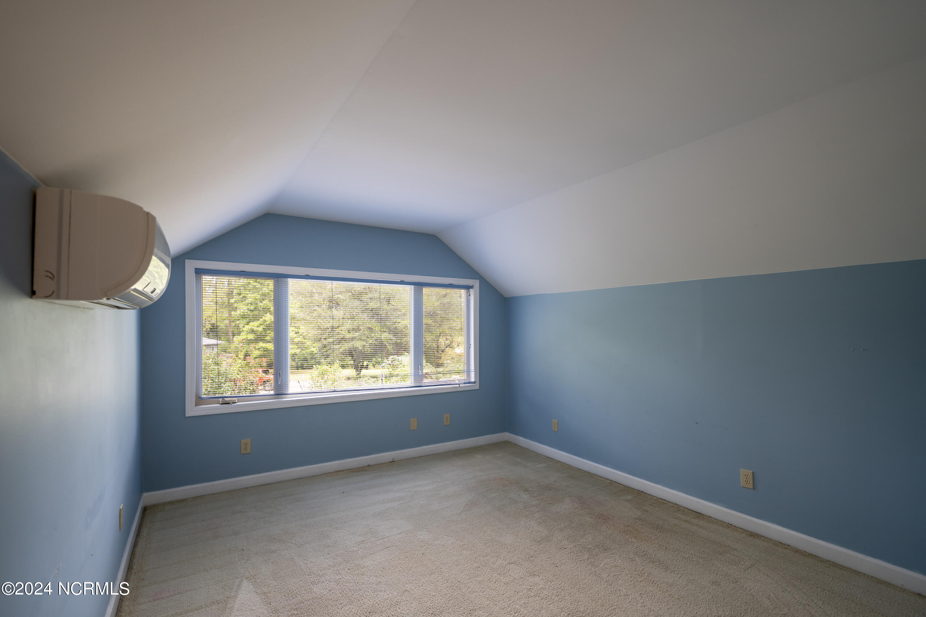 110 Olde Point Road Property Photo 43