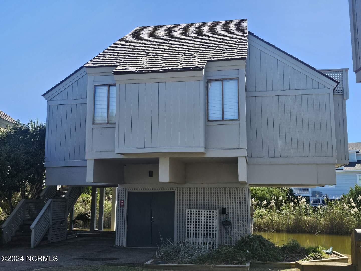 305 S Bald Head Wynd 15 Property Photo 1