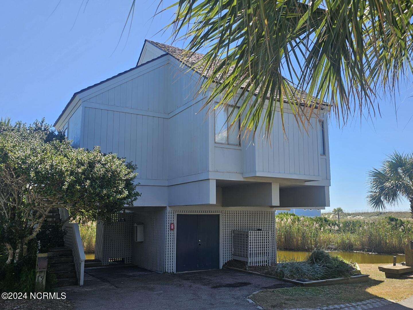 305 S Bald Head Wynd 15 Property Photo 3