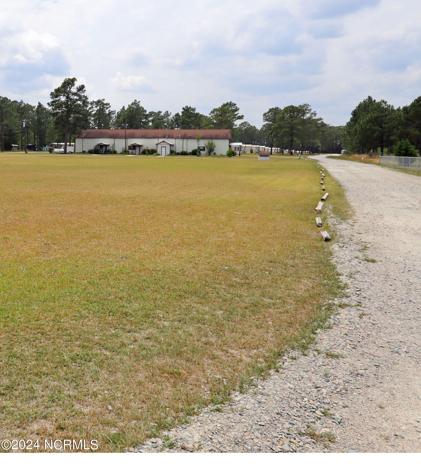 135 Jolinda Road Property Photo 3