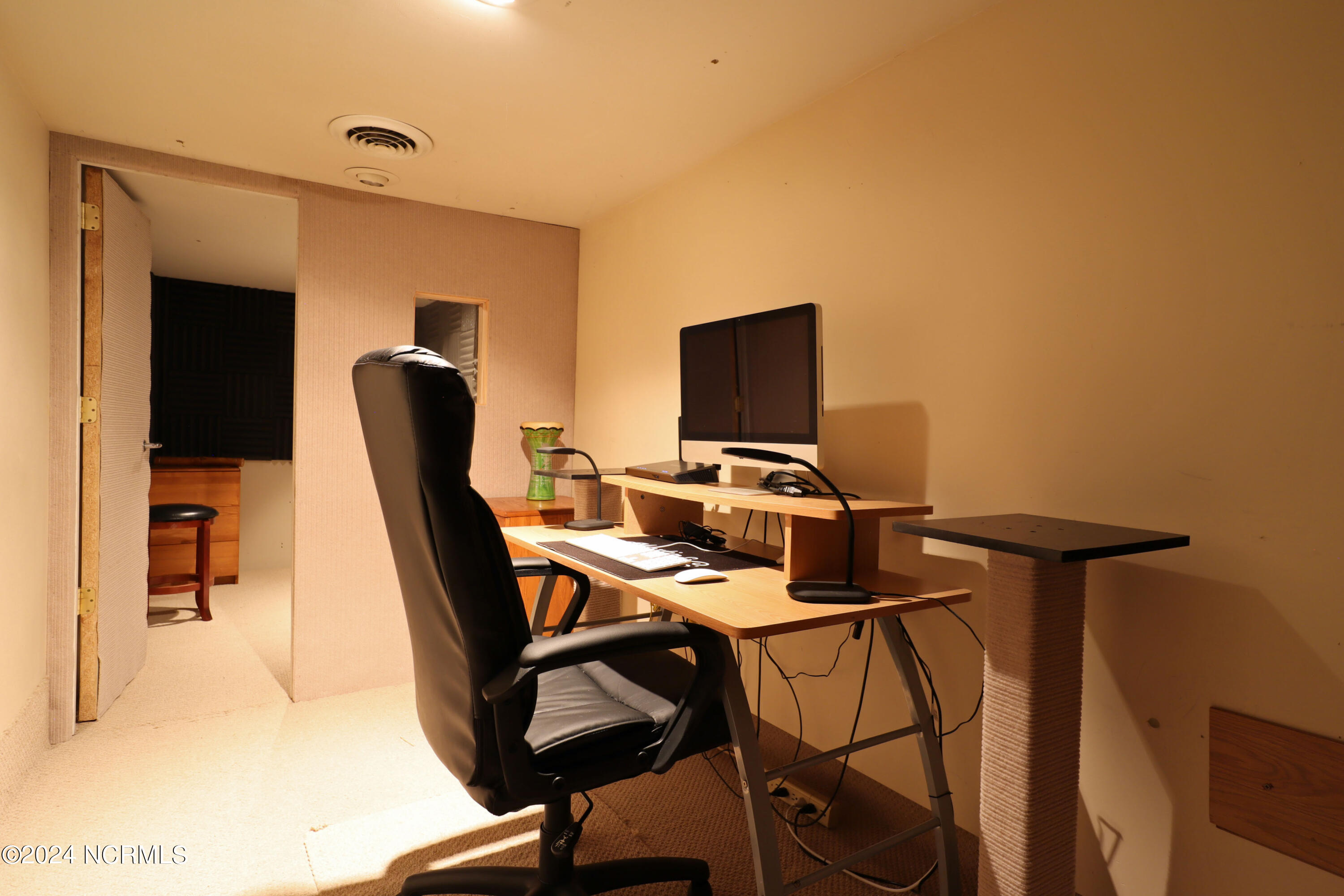 135 Jolinda Road Property Photo 42