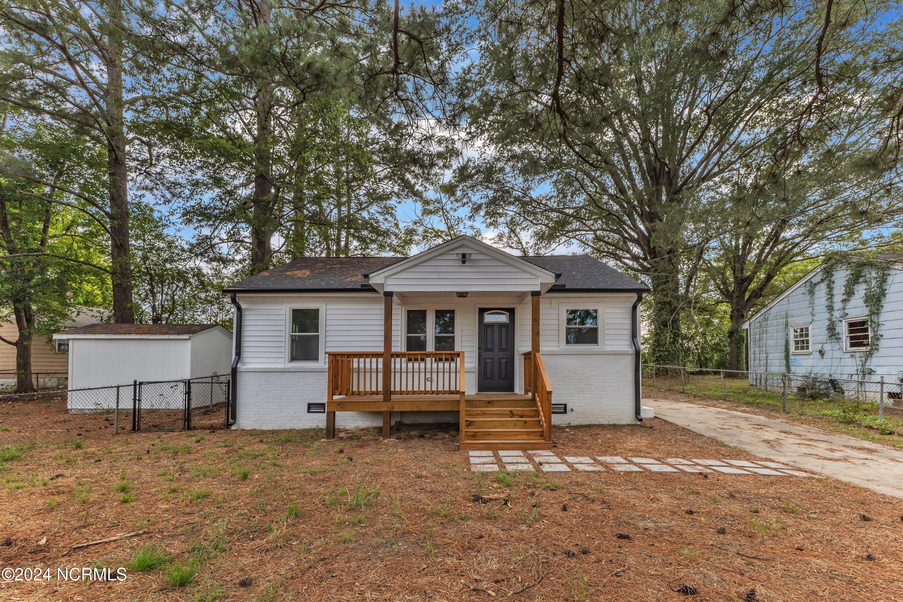 802 W Orchard Street Property Photo