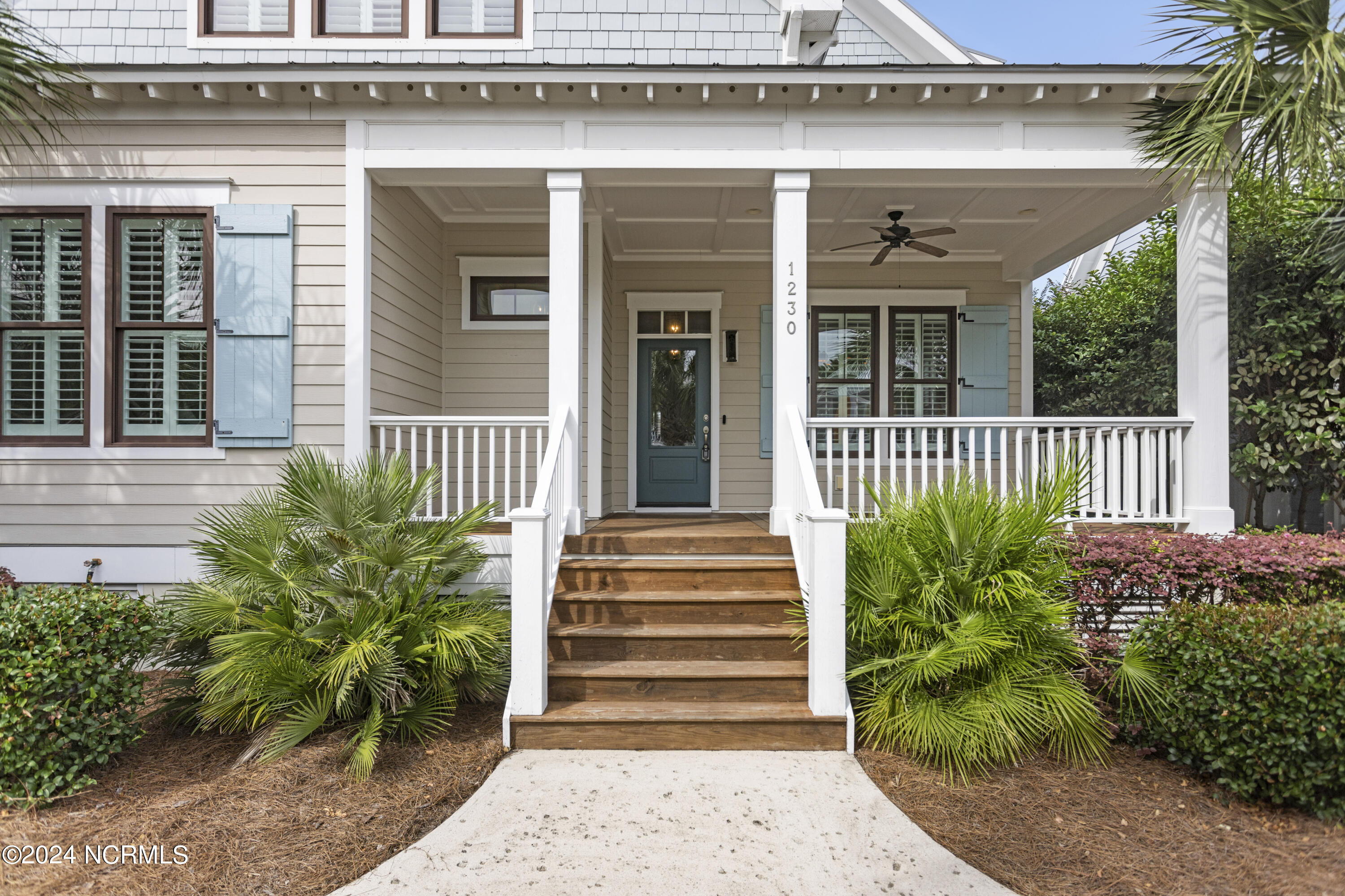 1230 Pinfish Lane Property Photo 4
