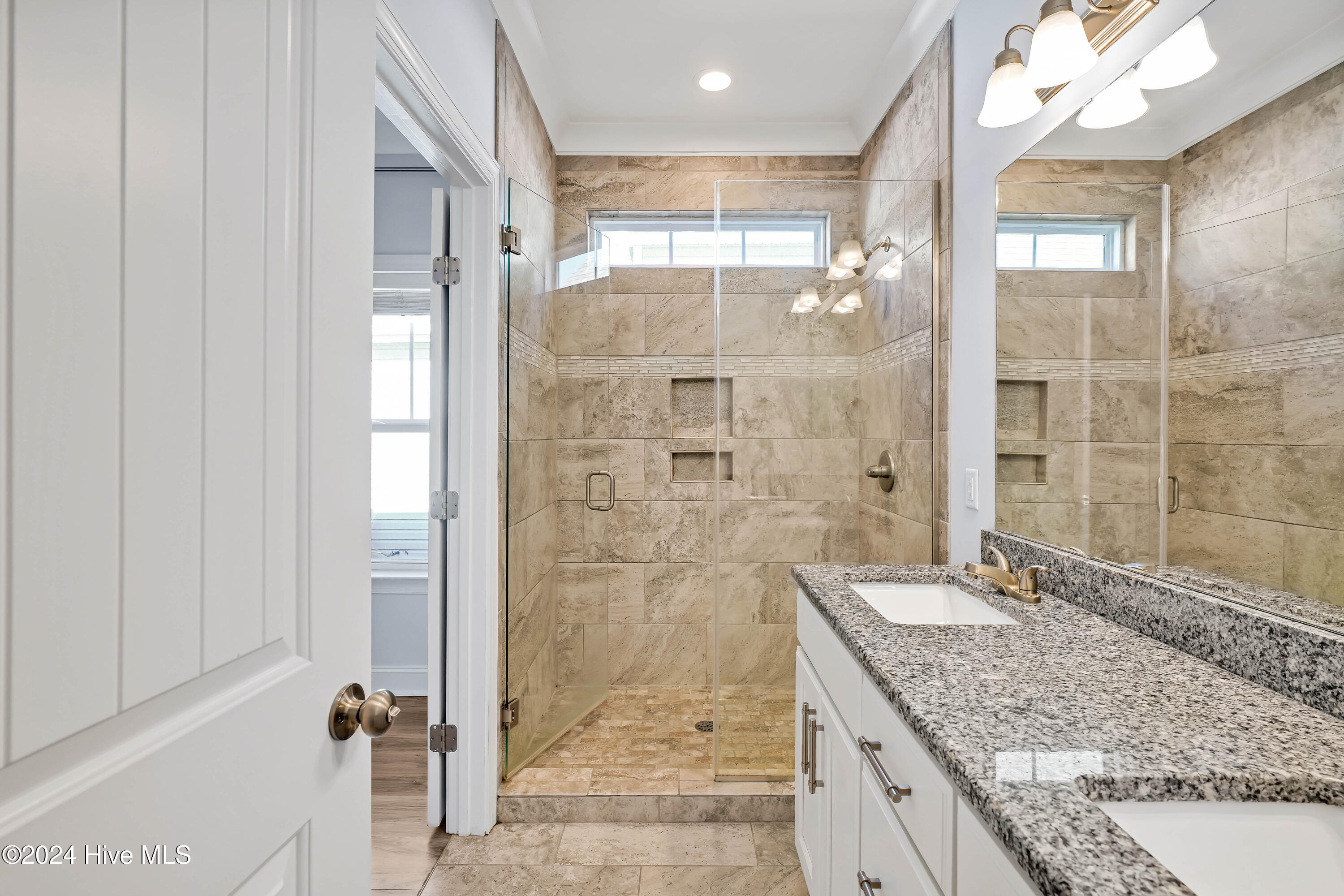 387 Beau Rivage Drive Property Photo 10