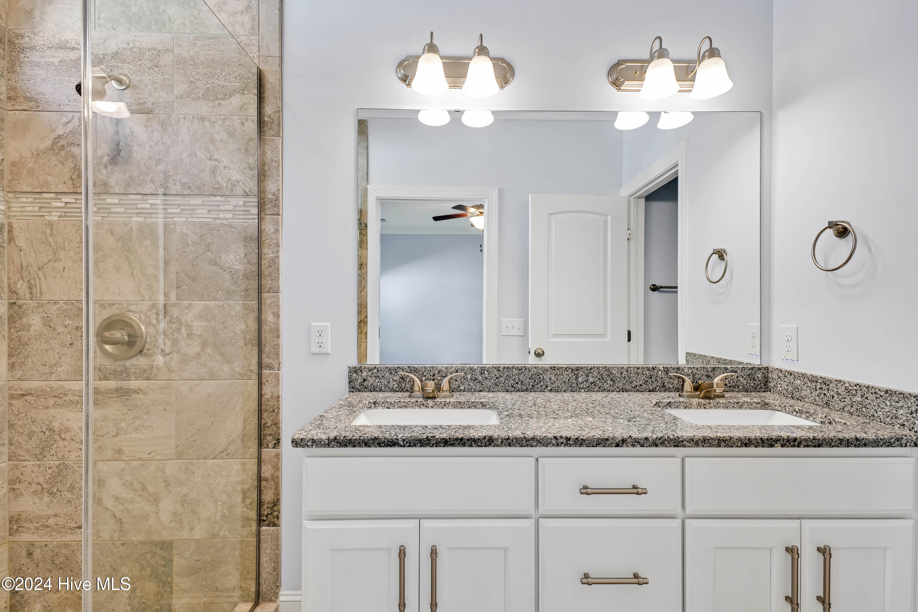 387 Beau Rivage Drive Property Photo 11