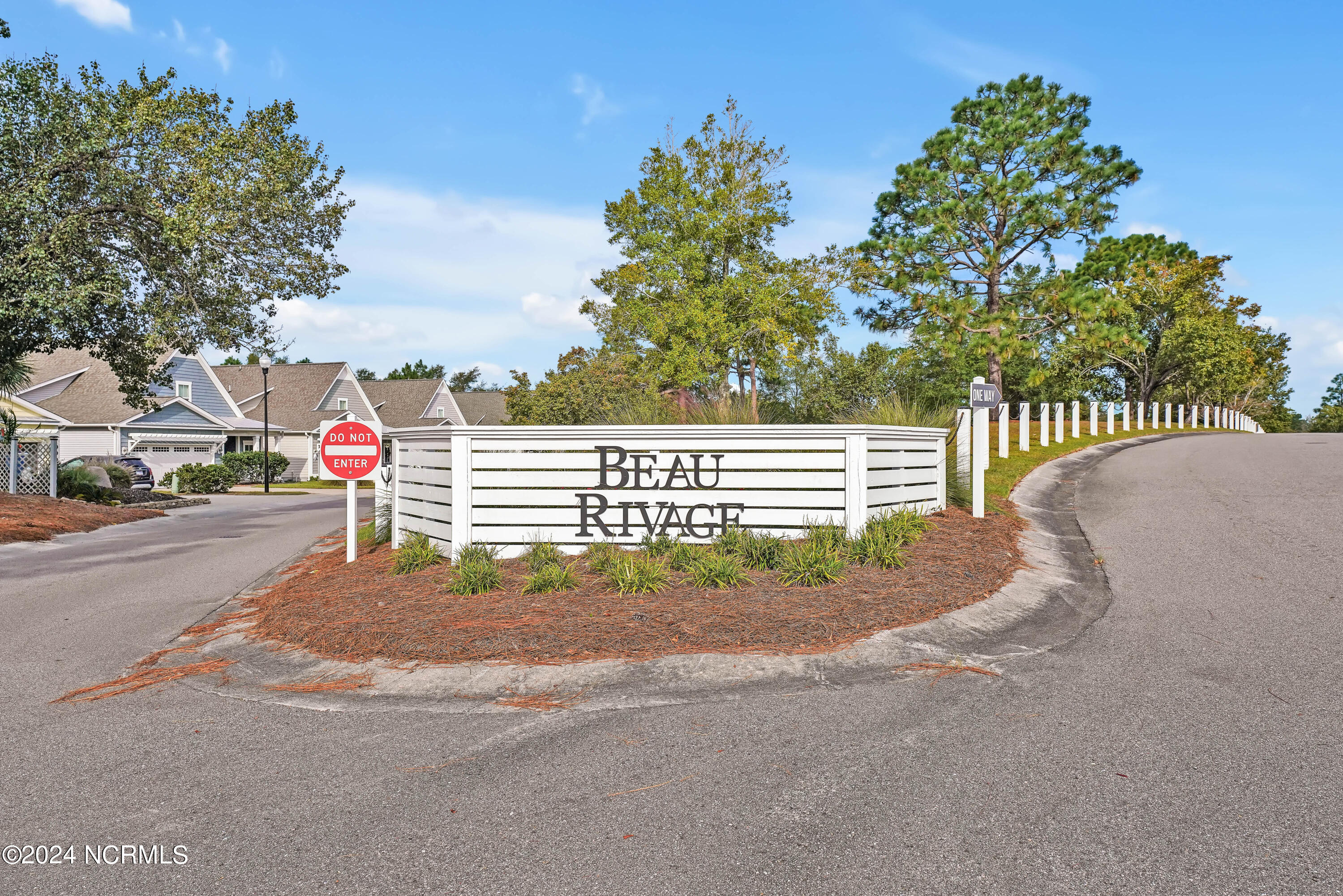 387 Beau Rivage Drive Property Photo 21
