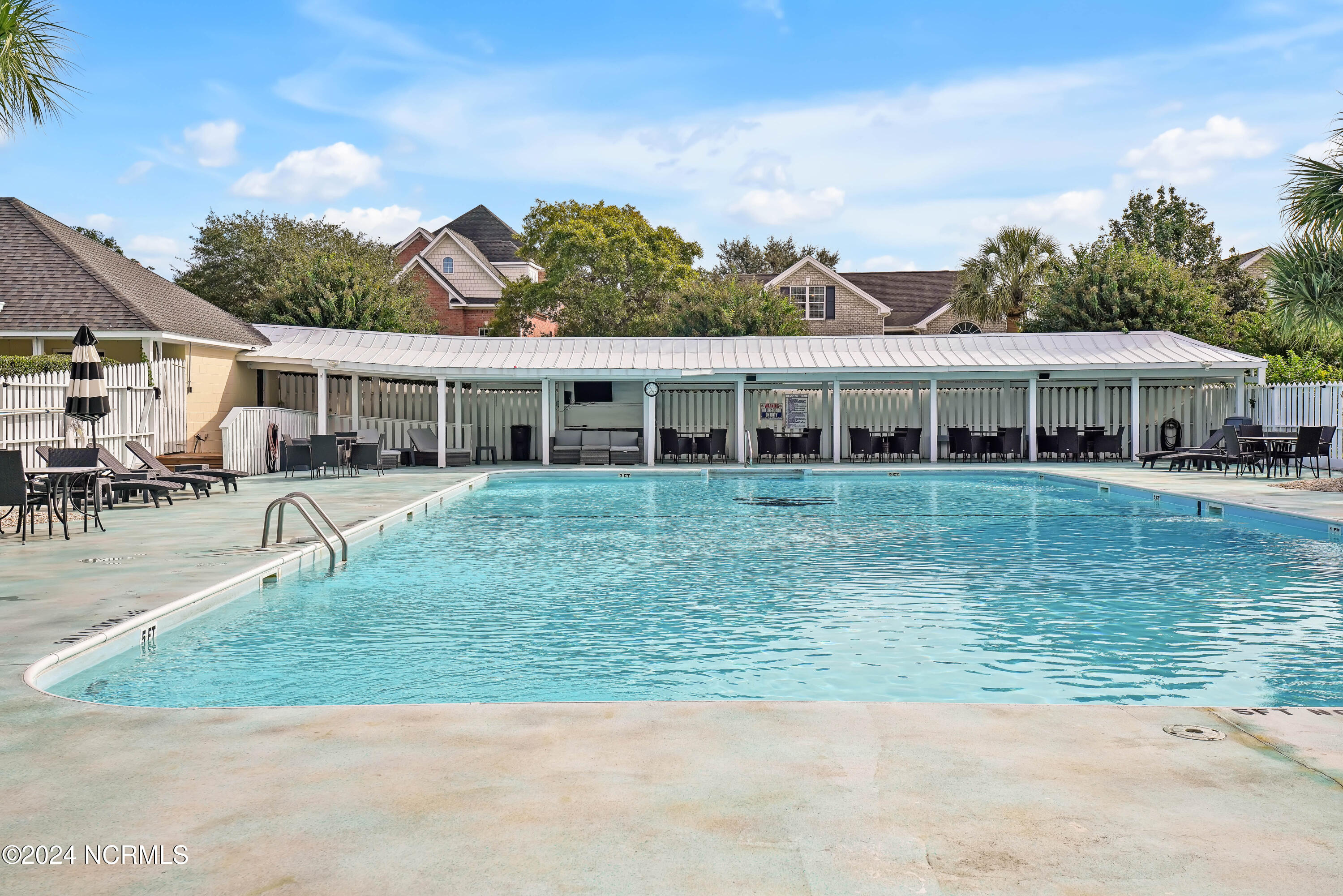 387 Beau Rivage Drive Property Photo 24