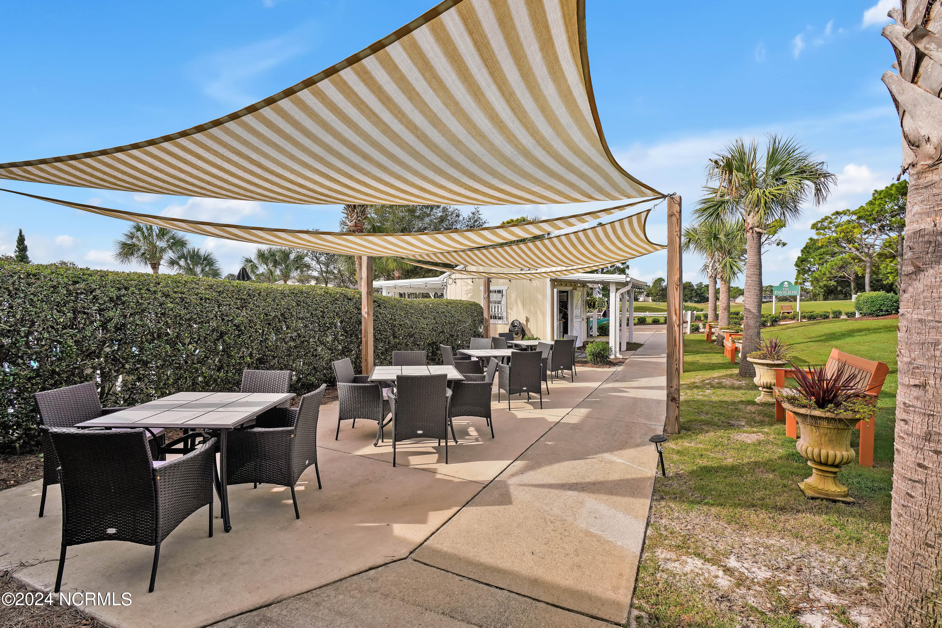 387 Beau Rivage Drive Property Photo 27