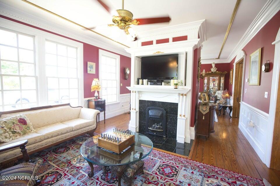 122 S Academy Street Property Photo 8