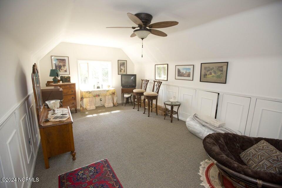 122 S Academy Street Property Photo 35