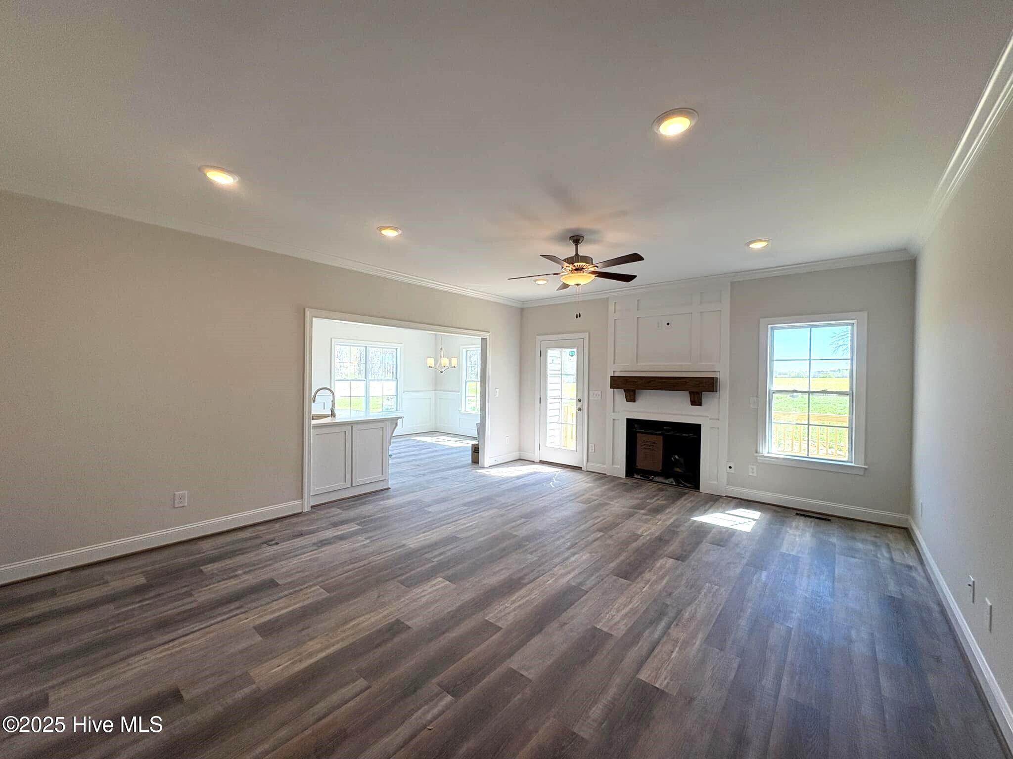 1681 S Old Carriage Road Property Photo 8