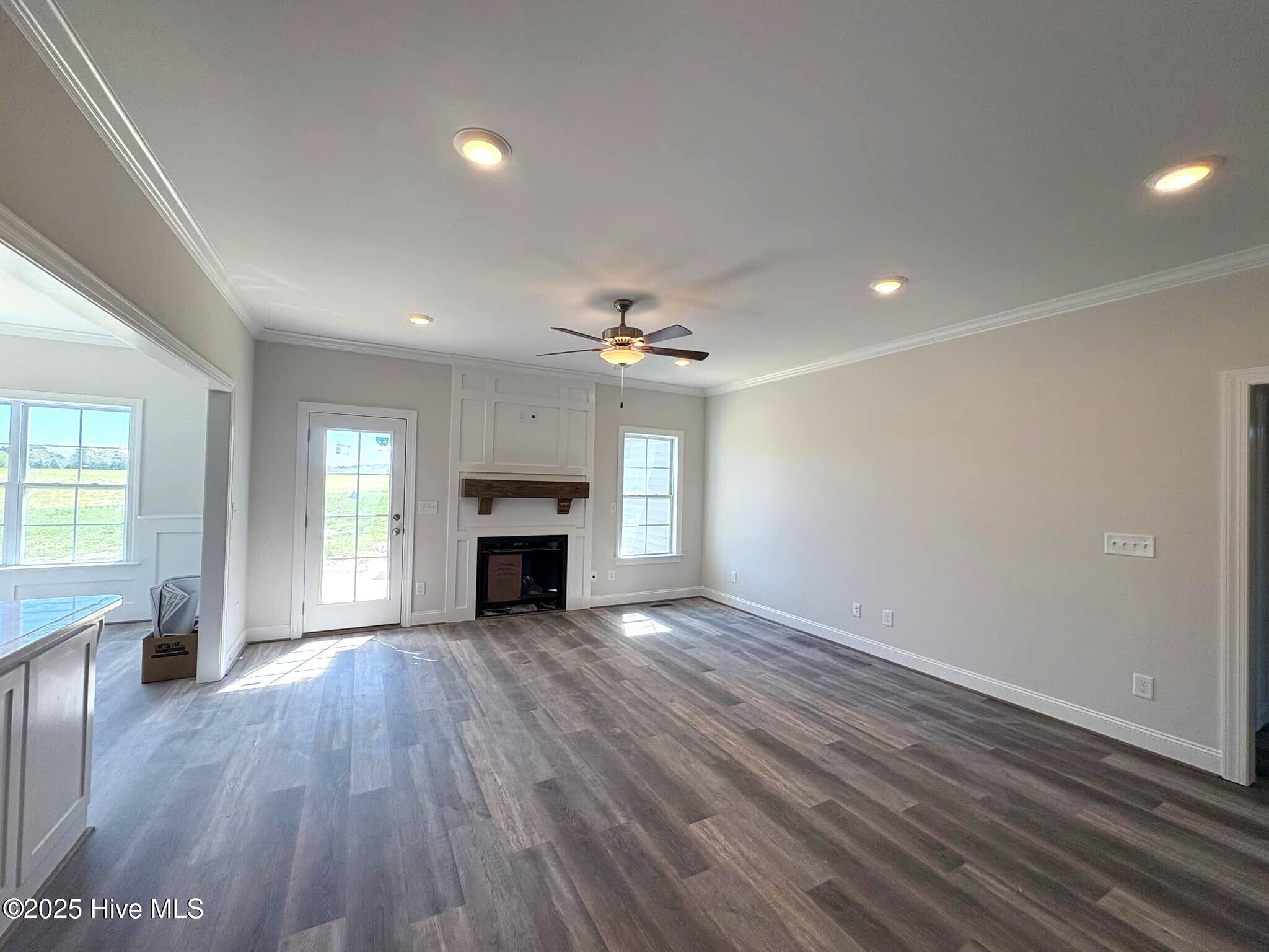 1681 S Old Carriage Road Property Photo 9