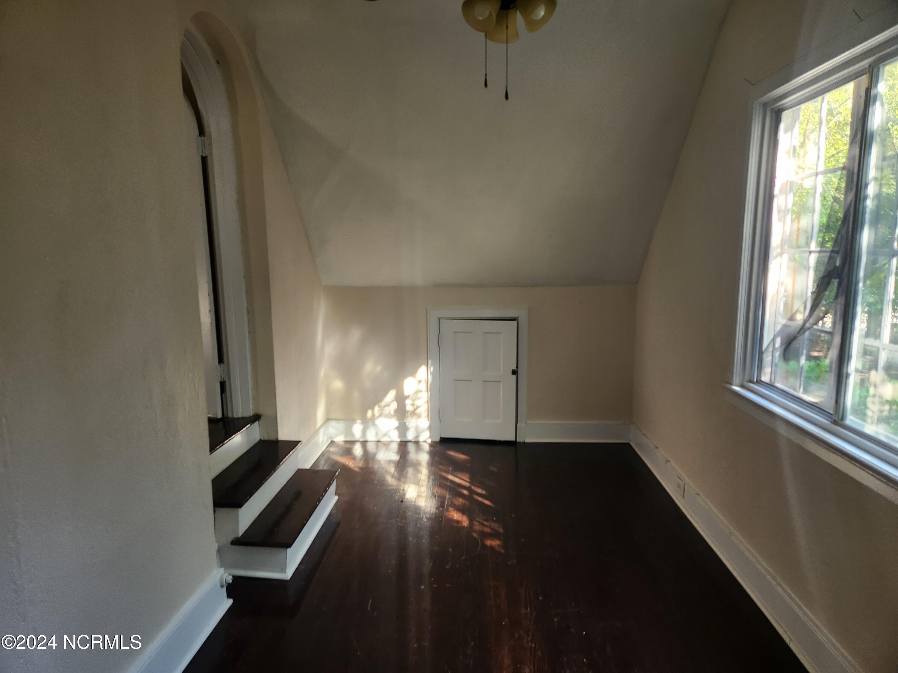 205 N Slocumb Street Property Photo 30