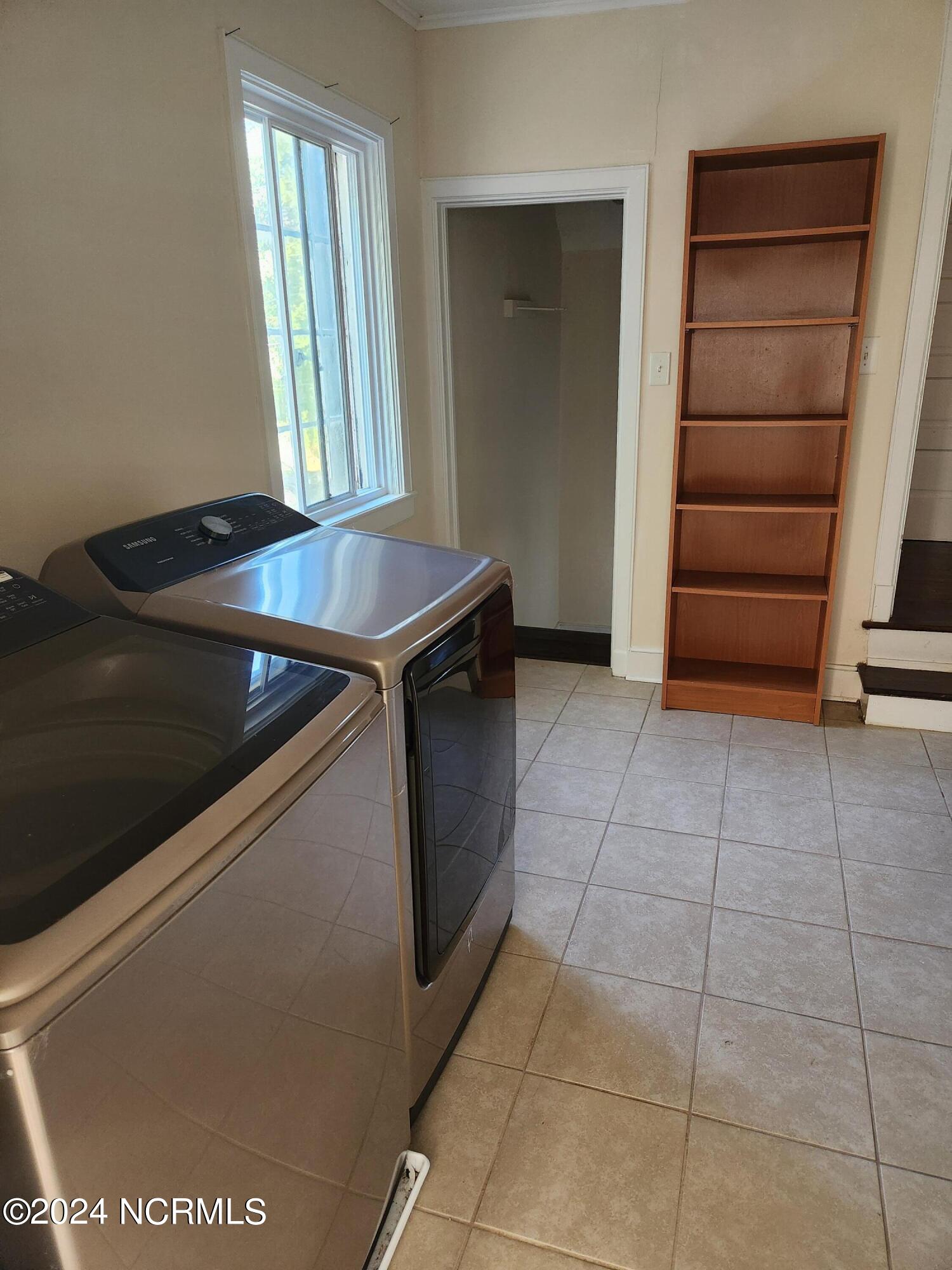 205 N Slocumb Street Property Photo 38