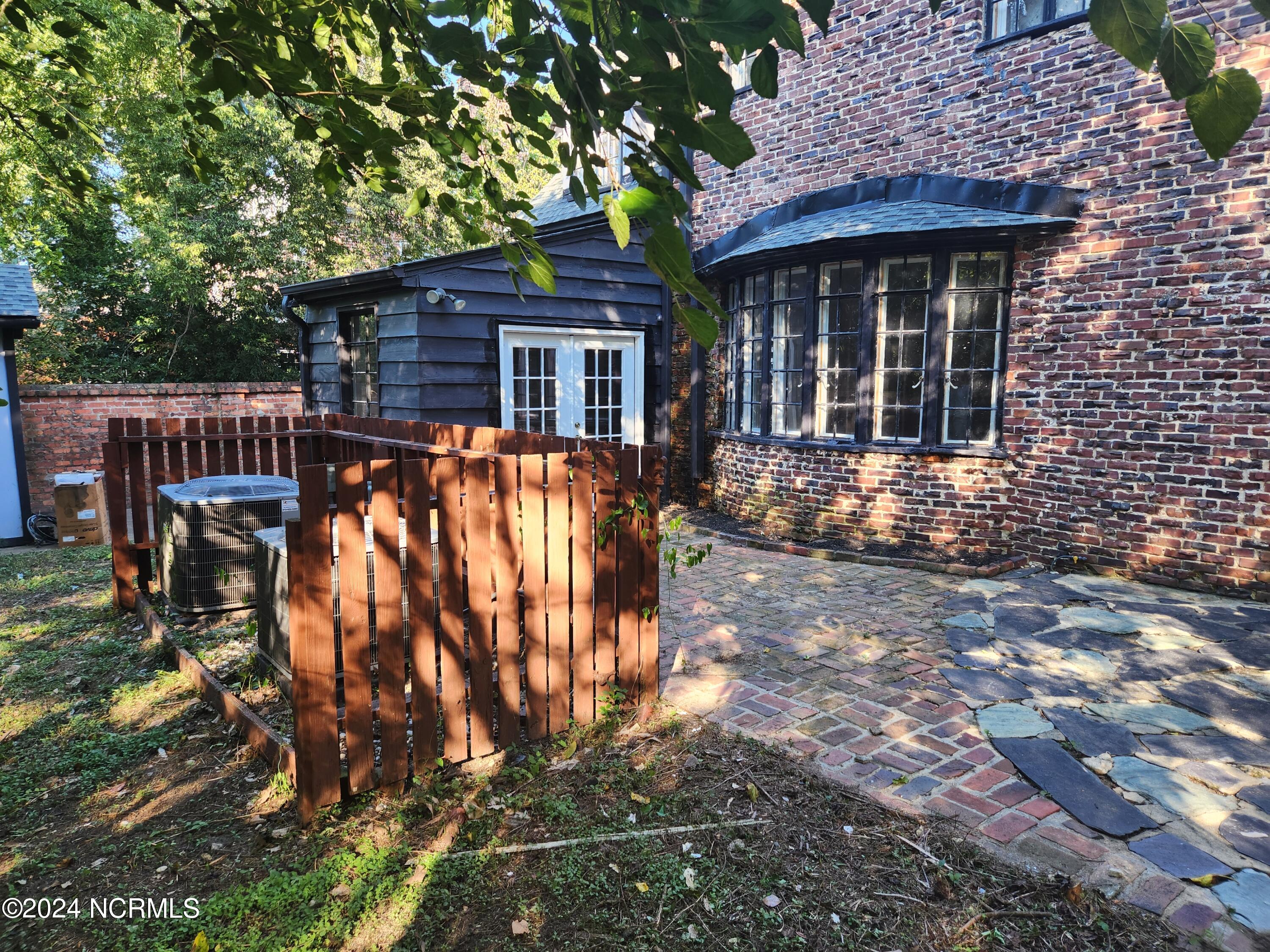 205 N Slocumb Street Property Photo 43