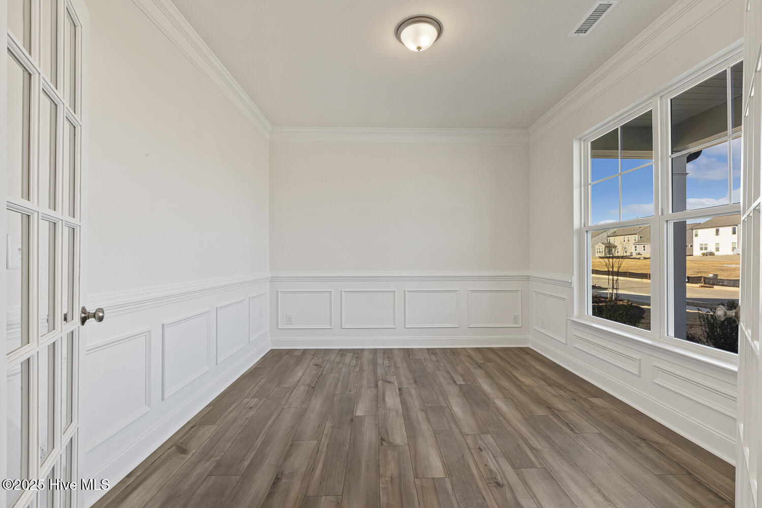 3703 Vector Drive Property Photo 5