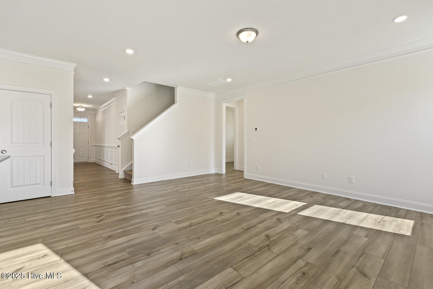 3703 Vector Drive Property Photo 24