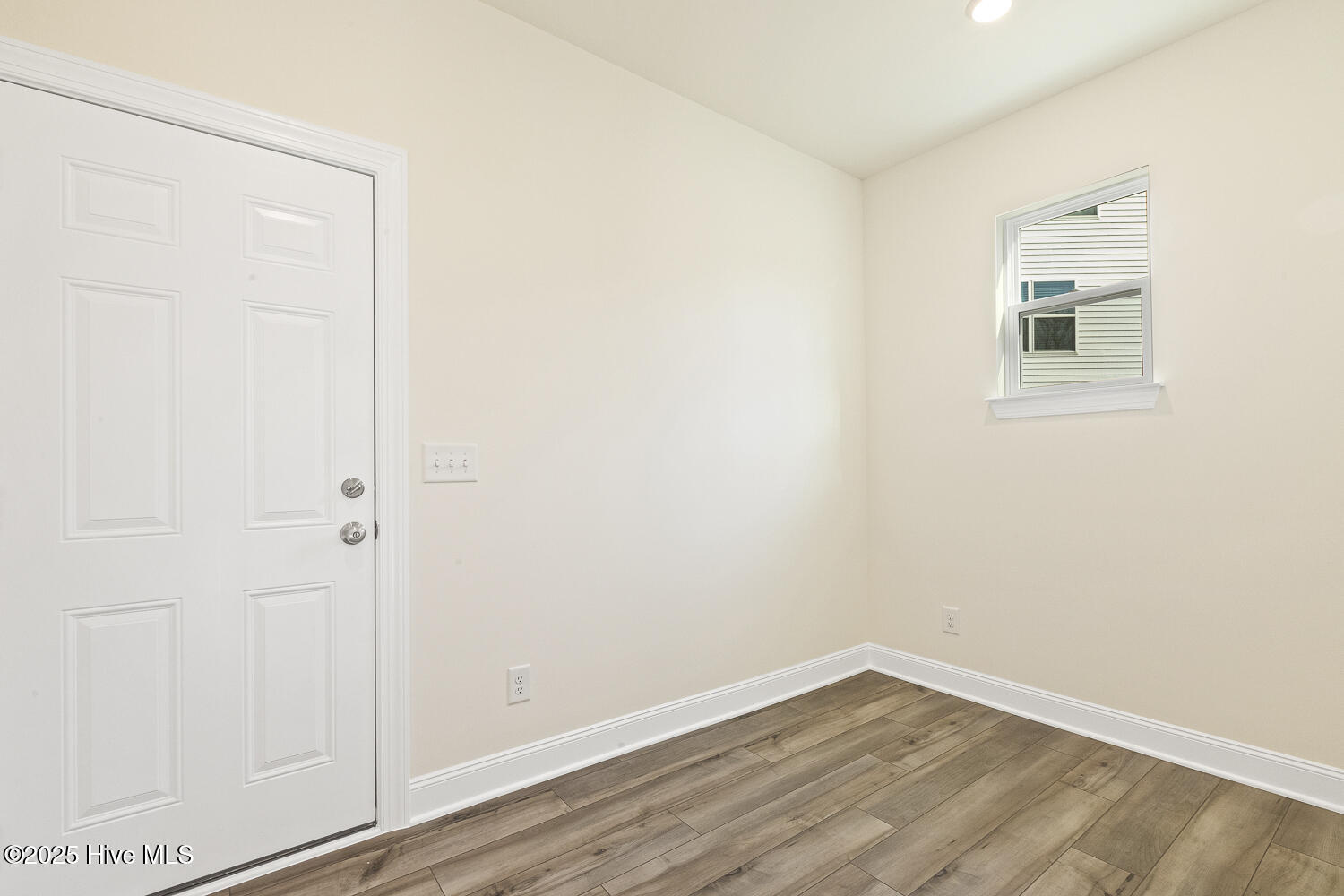 3703 Vector Drive Property Photo 32