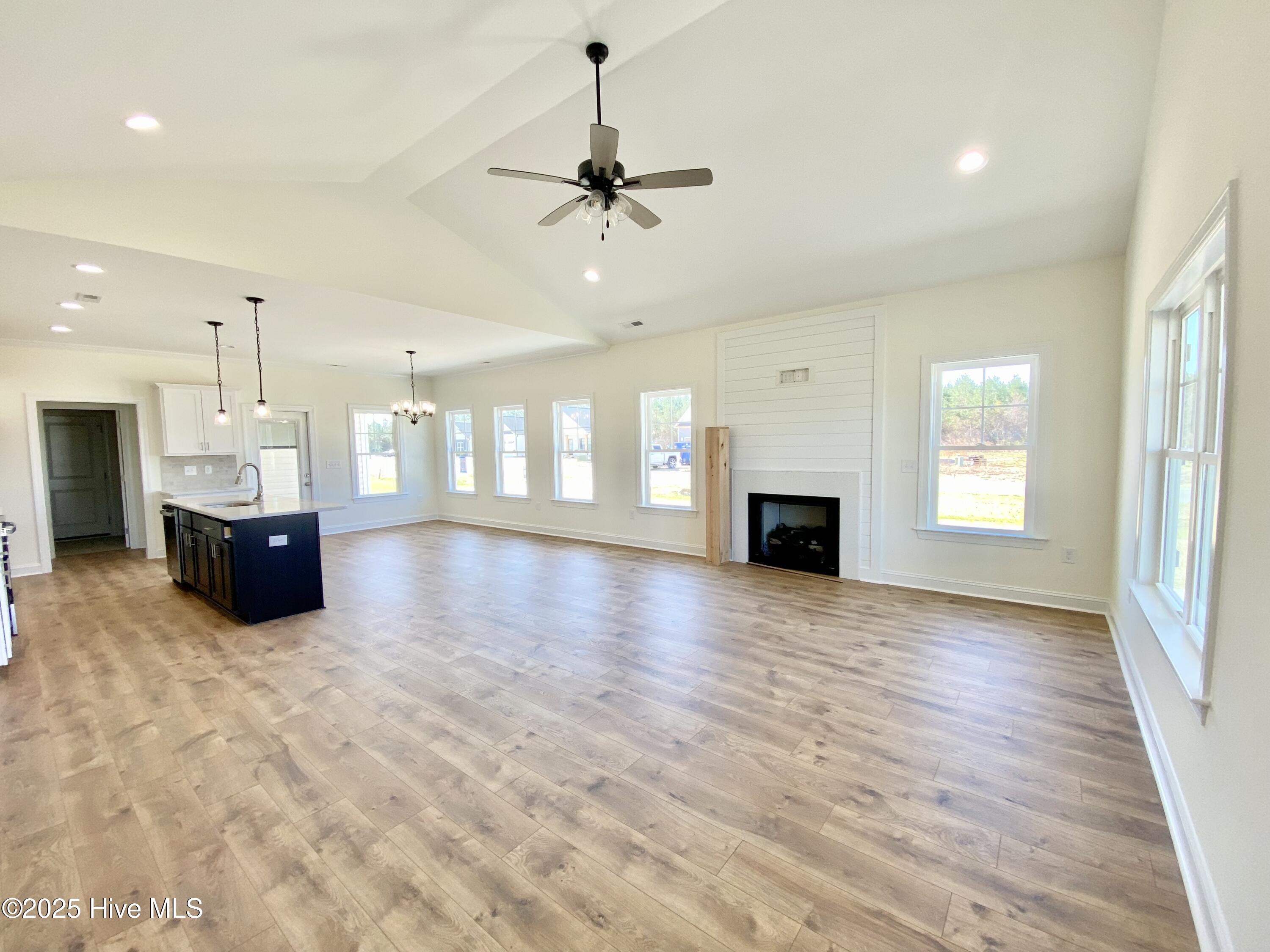 101 Rae Drive Property Photo 4