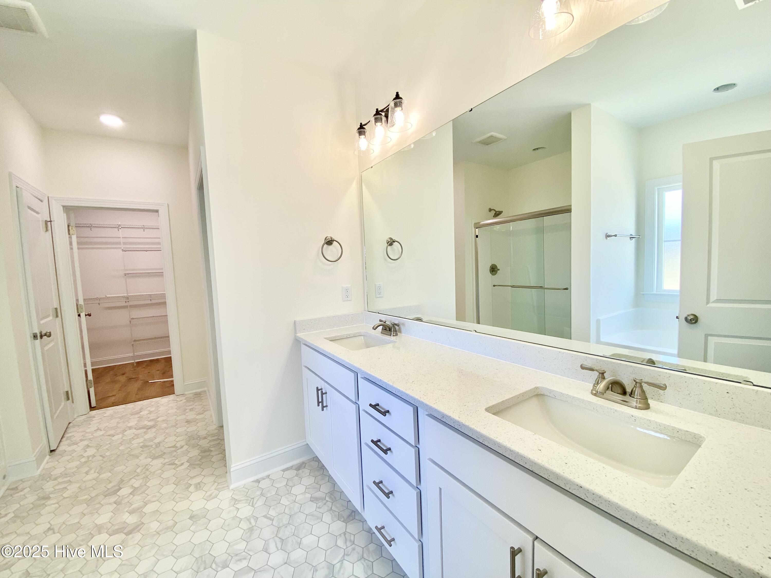 101 Rae Drive Property Photo 15