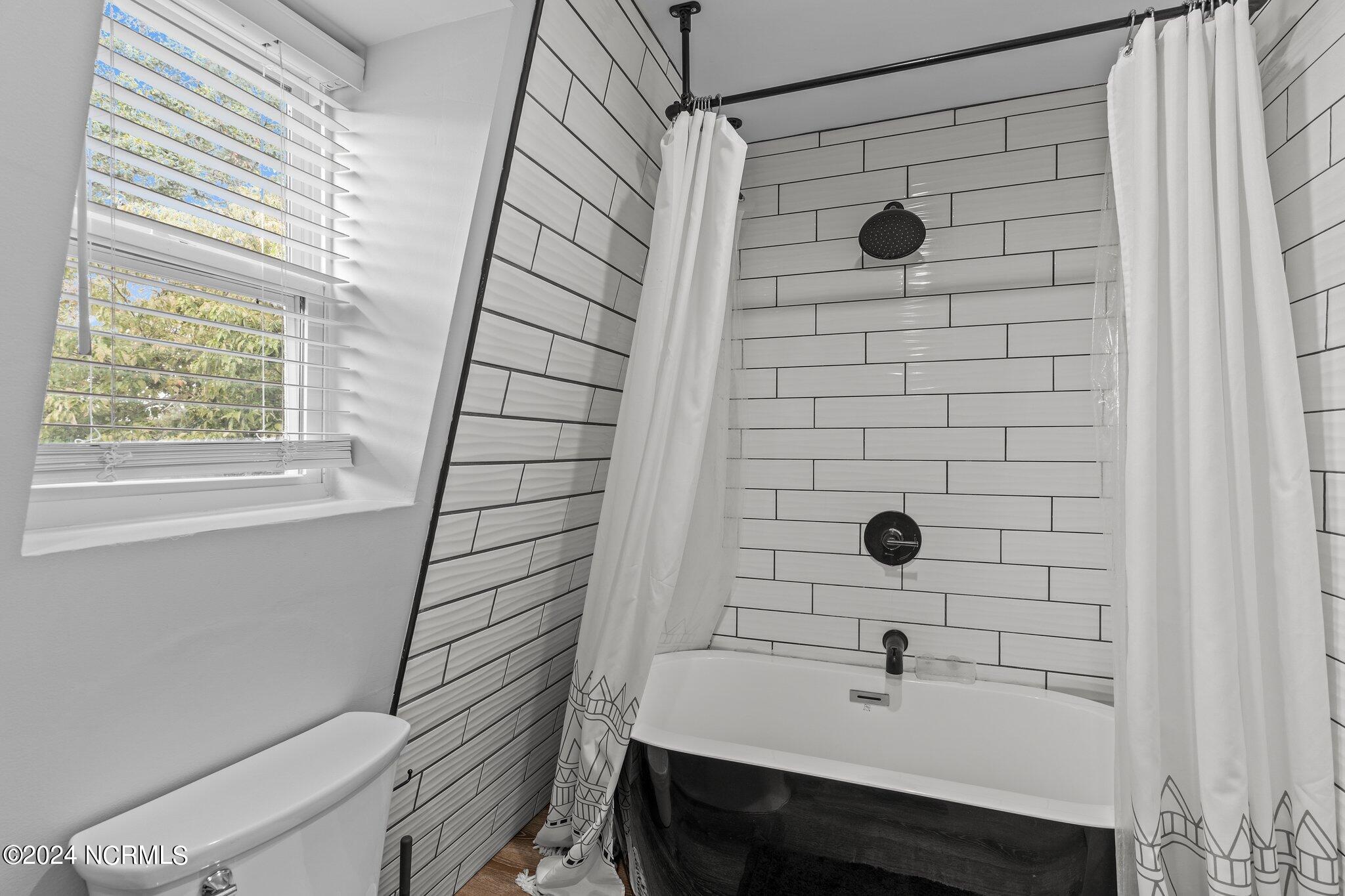 412 Womble Street Property Photo 9