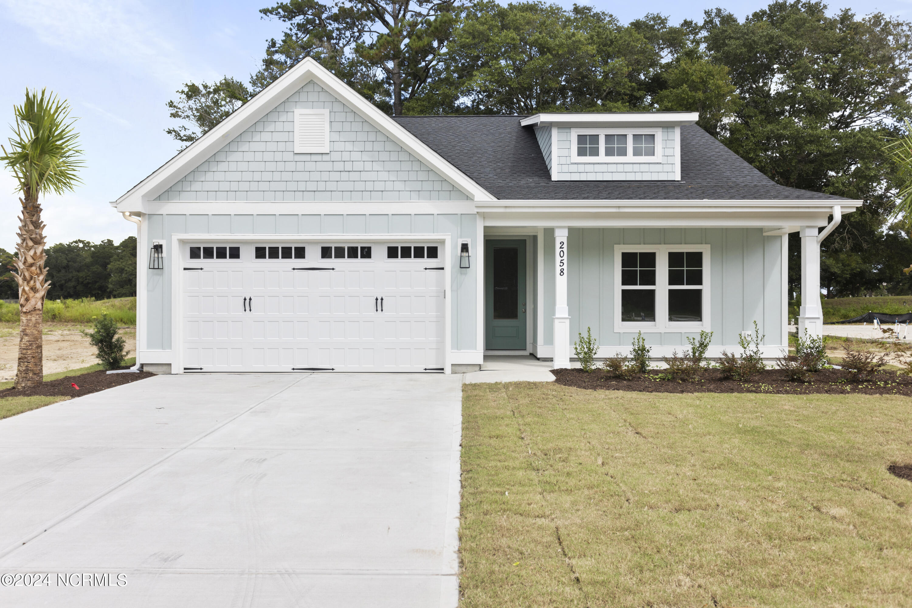2058 Greenside Manor Drive Property Photo 1