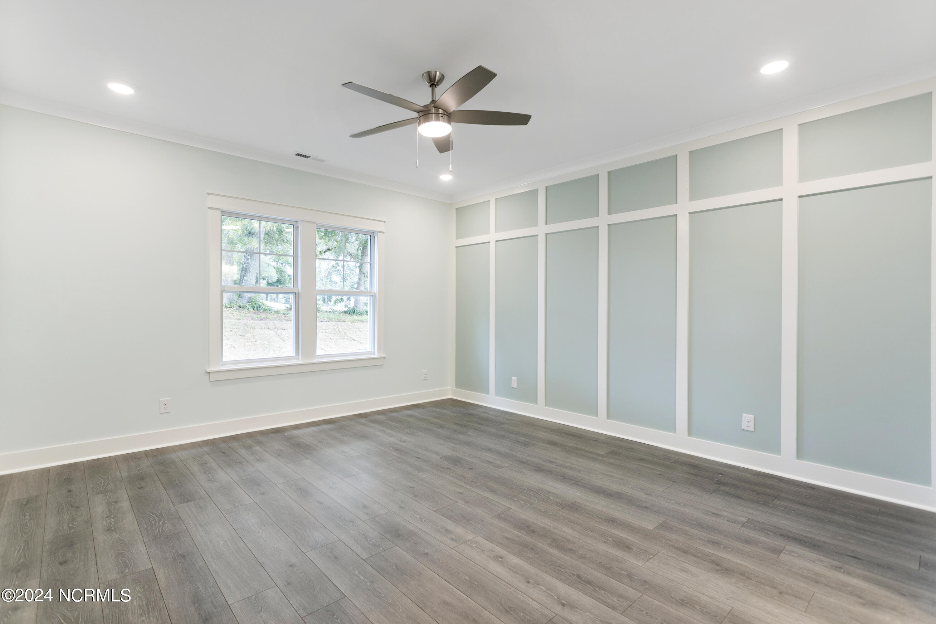 2058 Greenside Manor Drive Property Photo 16