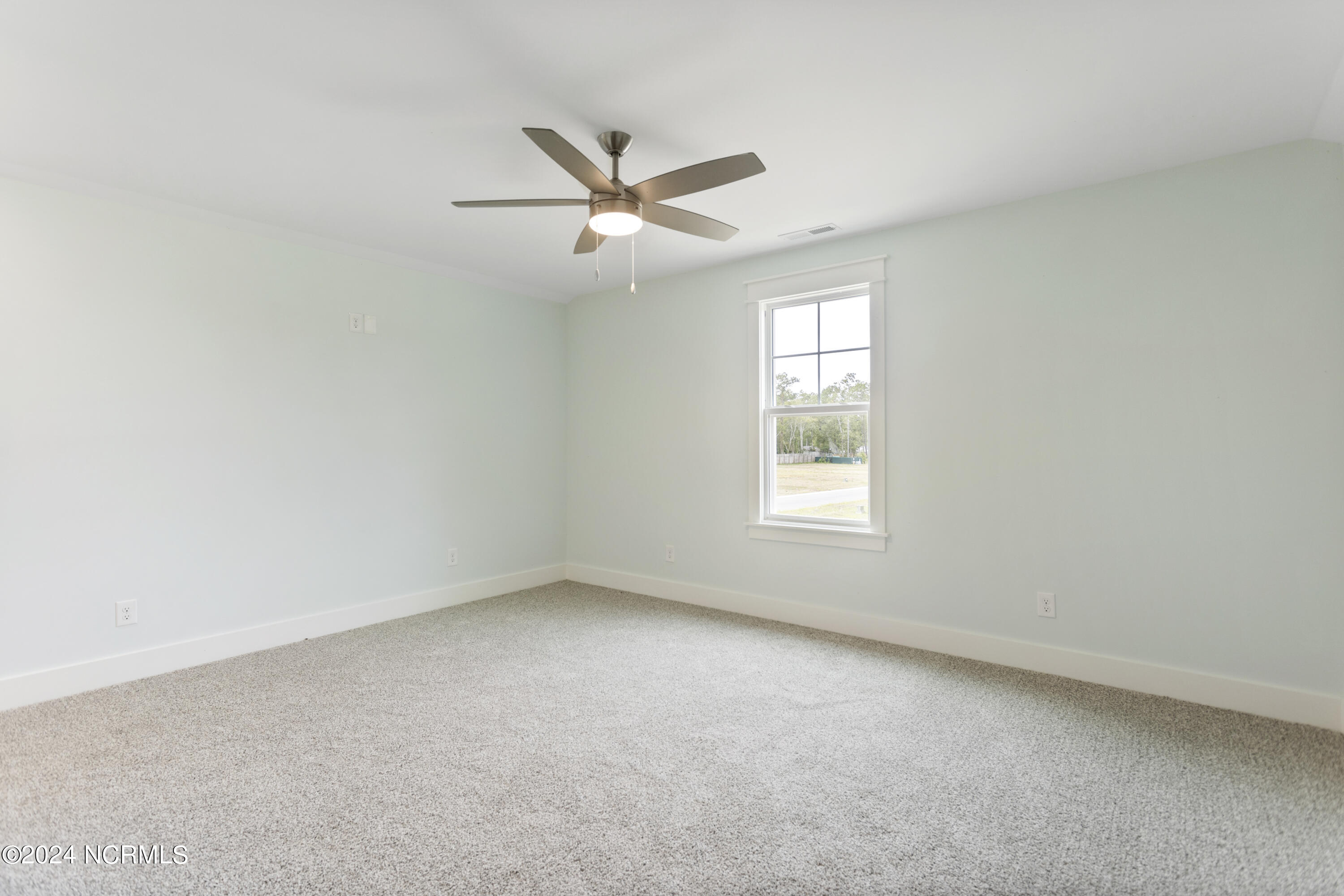 2058 Greenside Manor Drive Property Photo 33