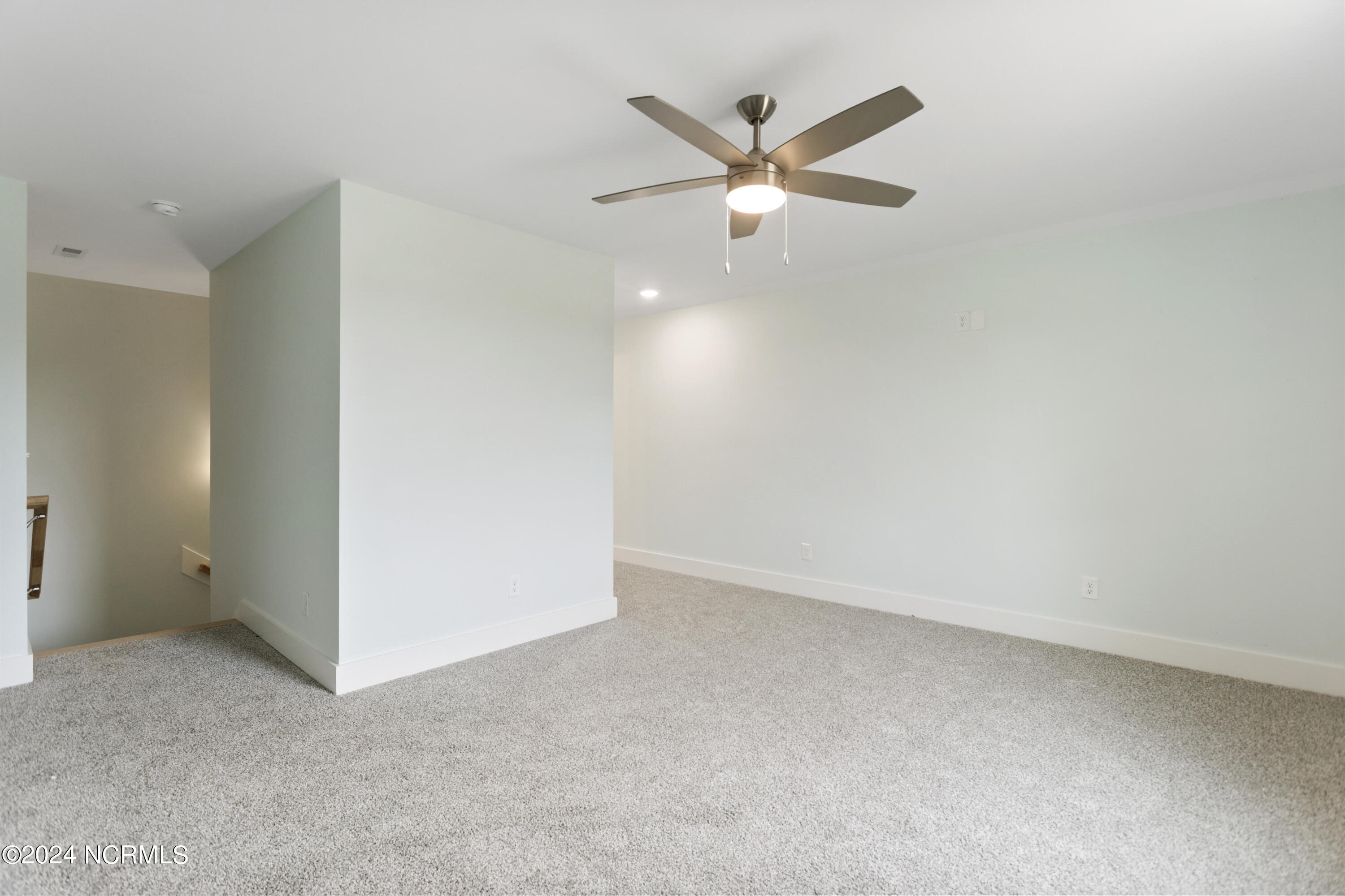 2058 Greenside Manor Drive Property Photo 34