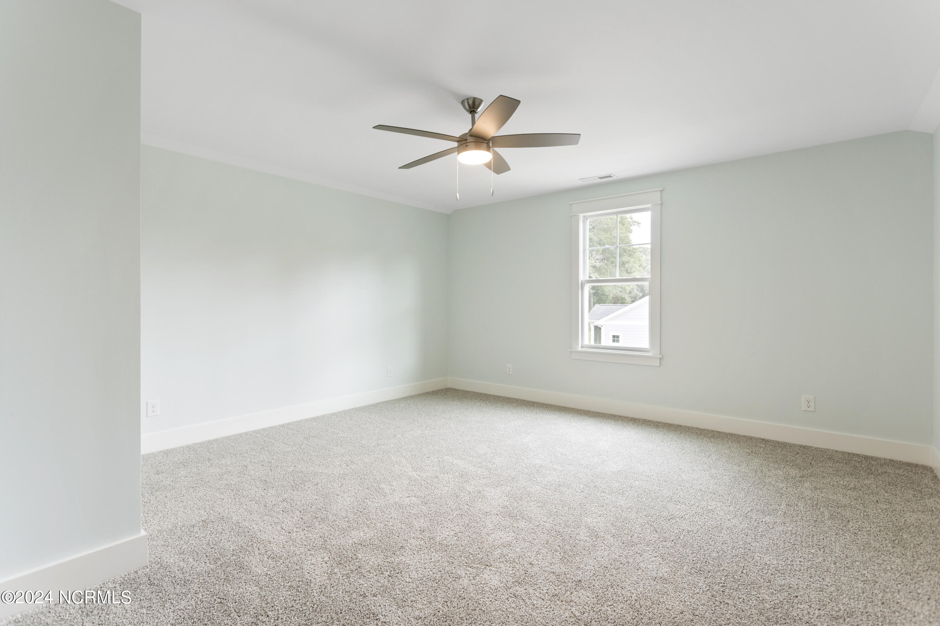 2058 Greenside Manor Drive Property Photo 38