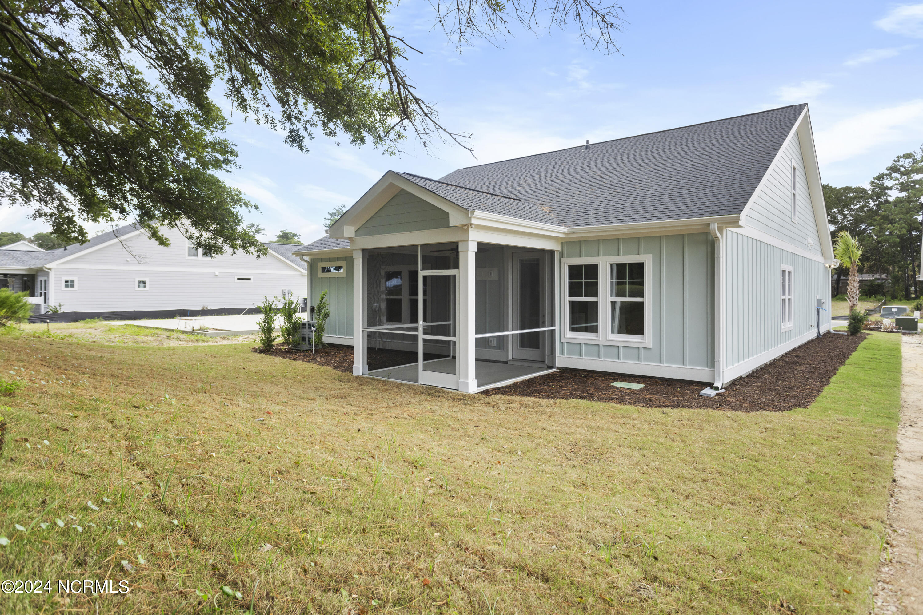 2058 Greenside Manor Drive Property Photo 46